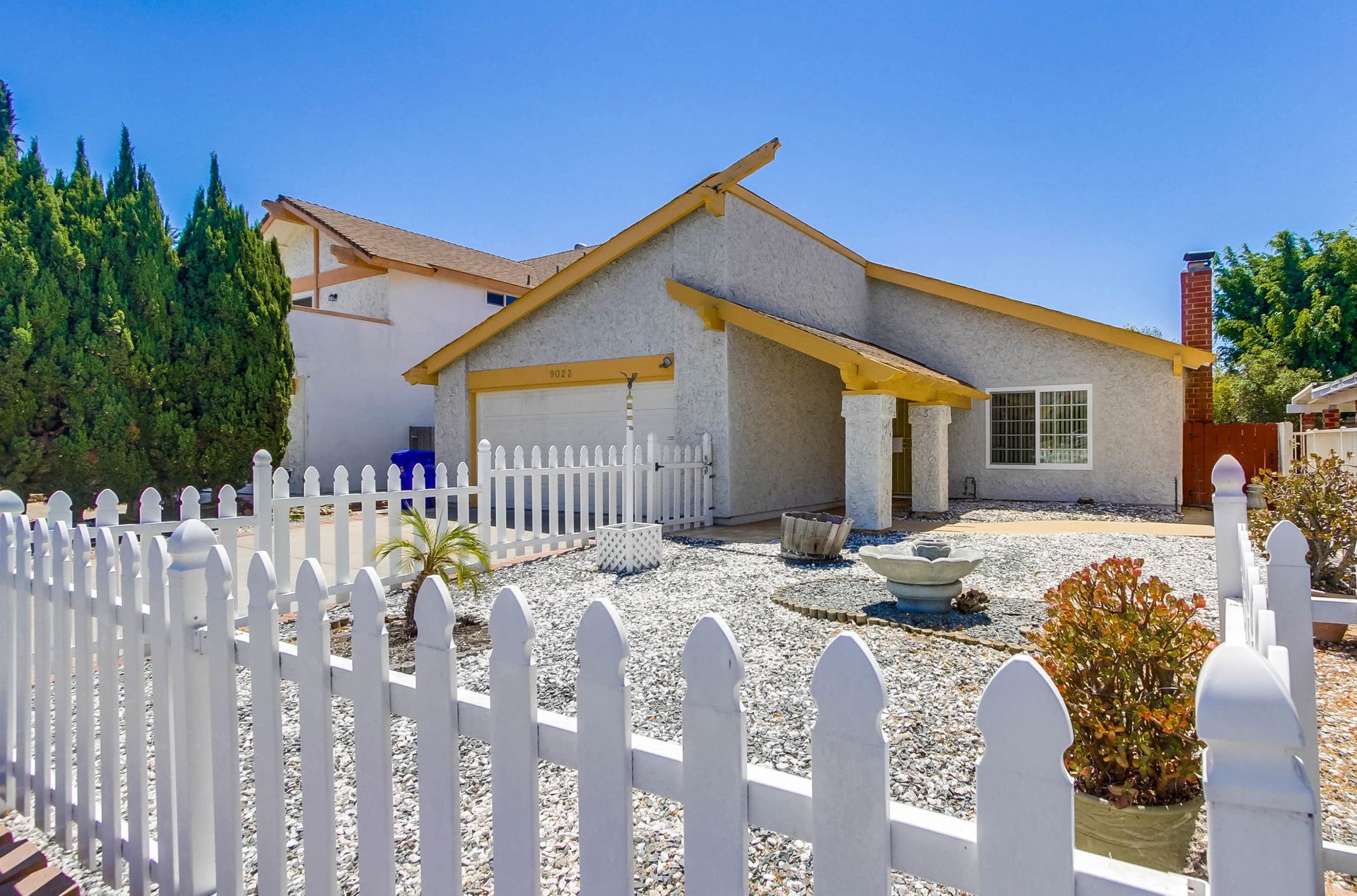 9023 Libra Dr