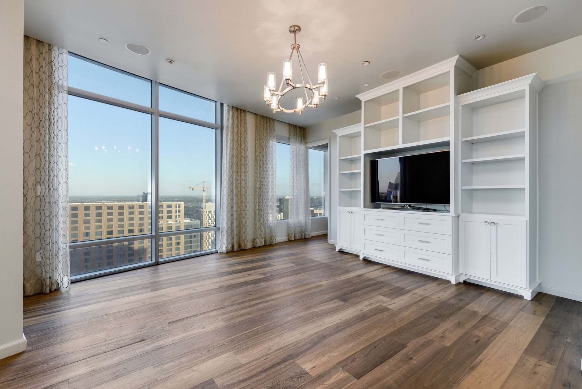 200 Congress Ave #38NE