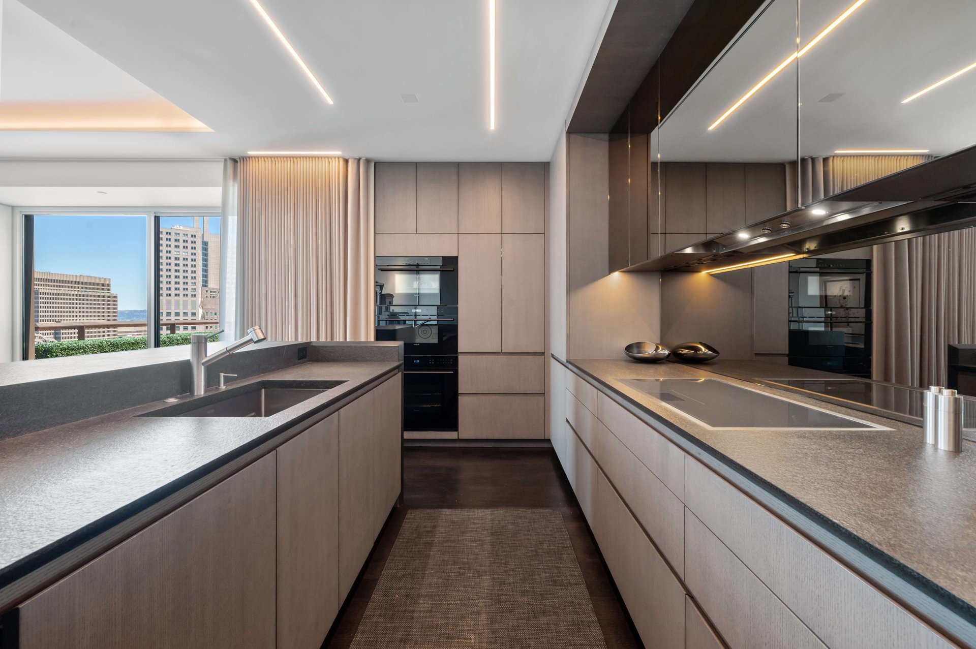Modern and Elegant View Home