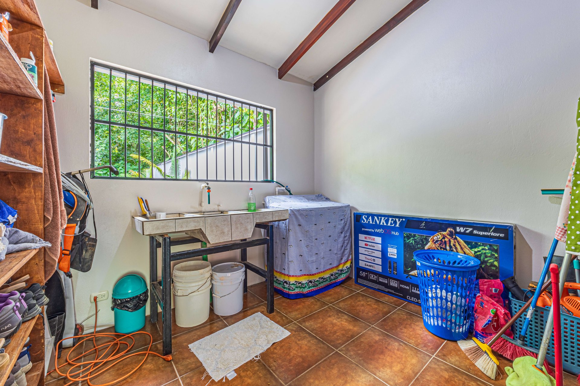 Commercial Building Opportunity in the Heart of Uvita. On Creek with Beautiful Jungle View