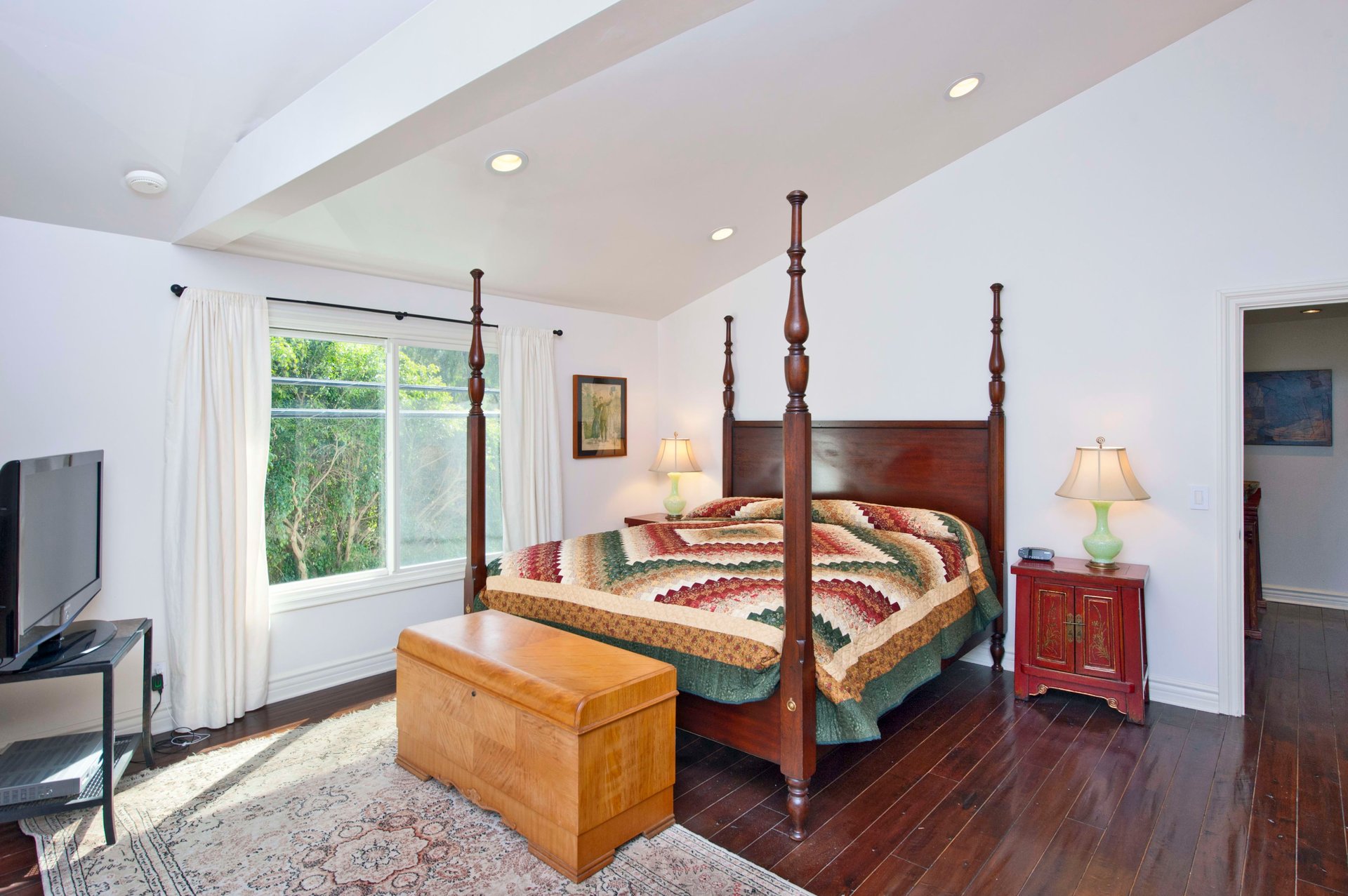 511 W. Rustic Rd