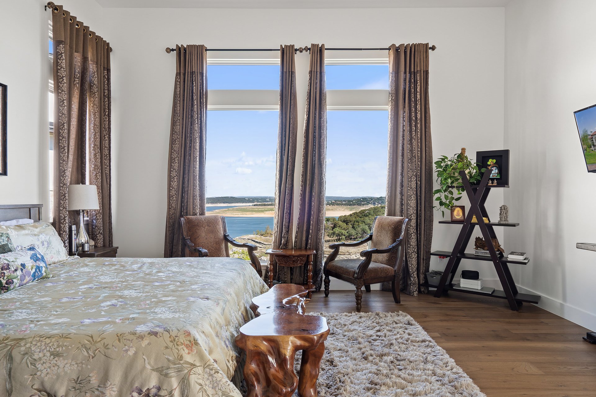 The Peninsula at Rough Hollow