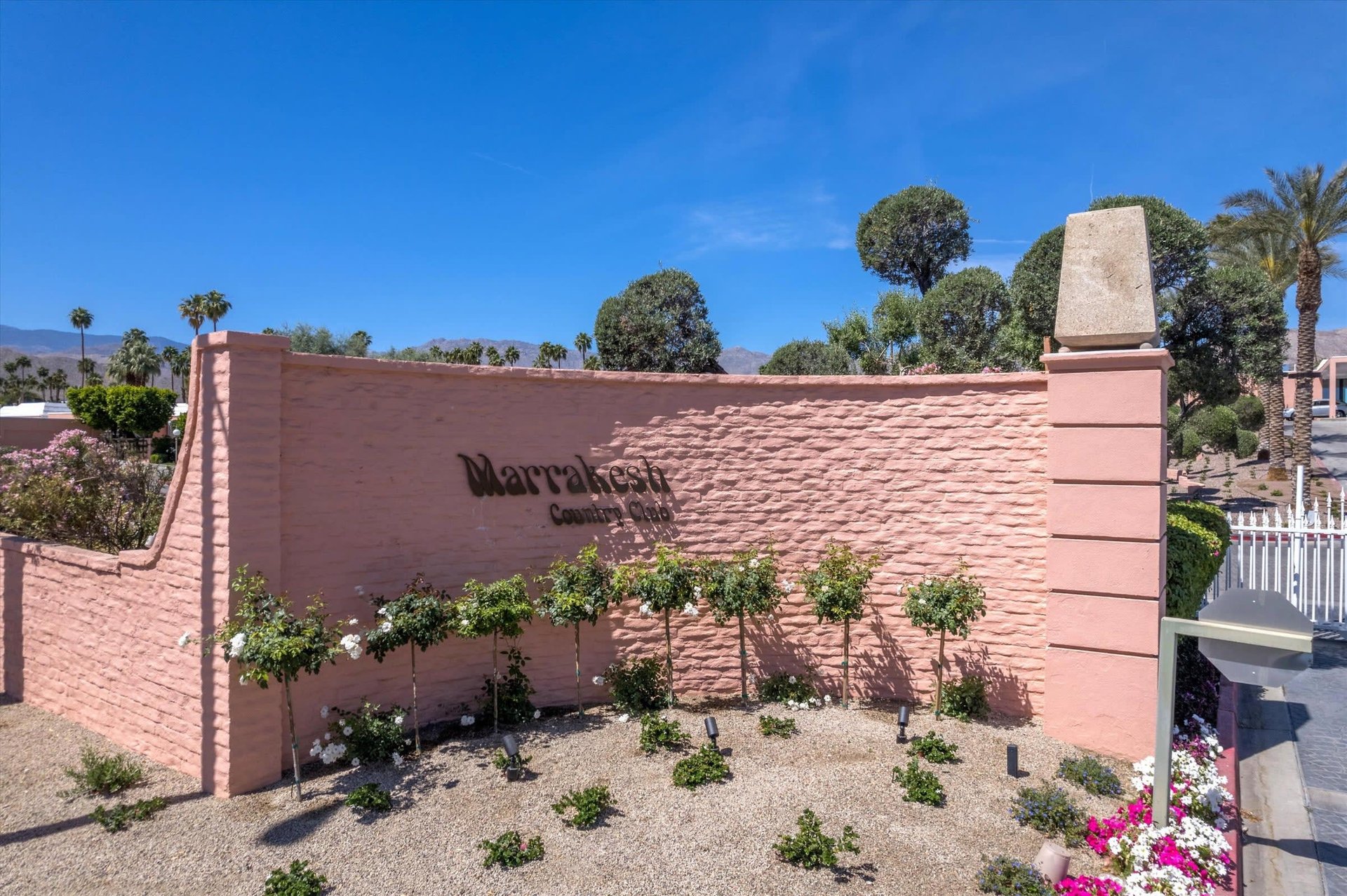 46950 Amir Dr