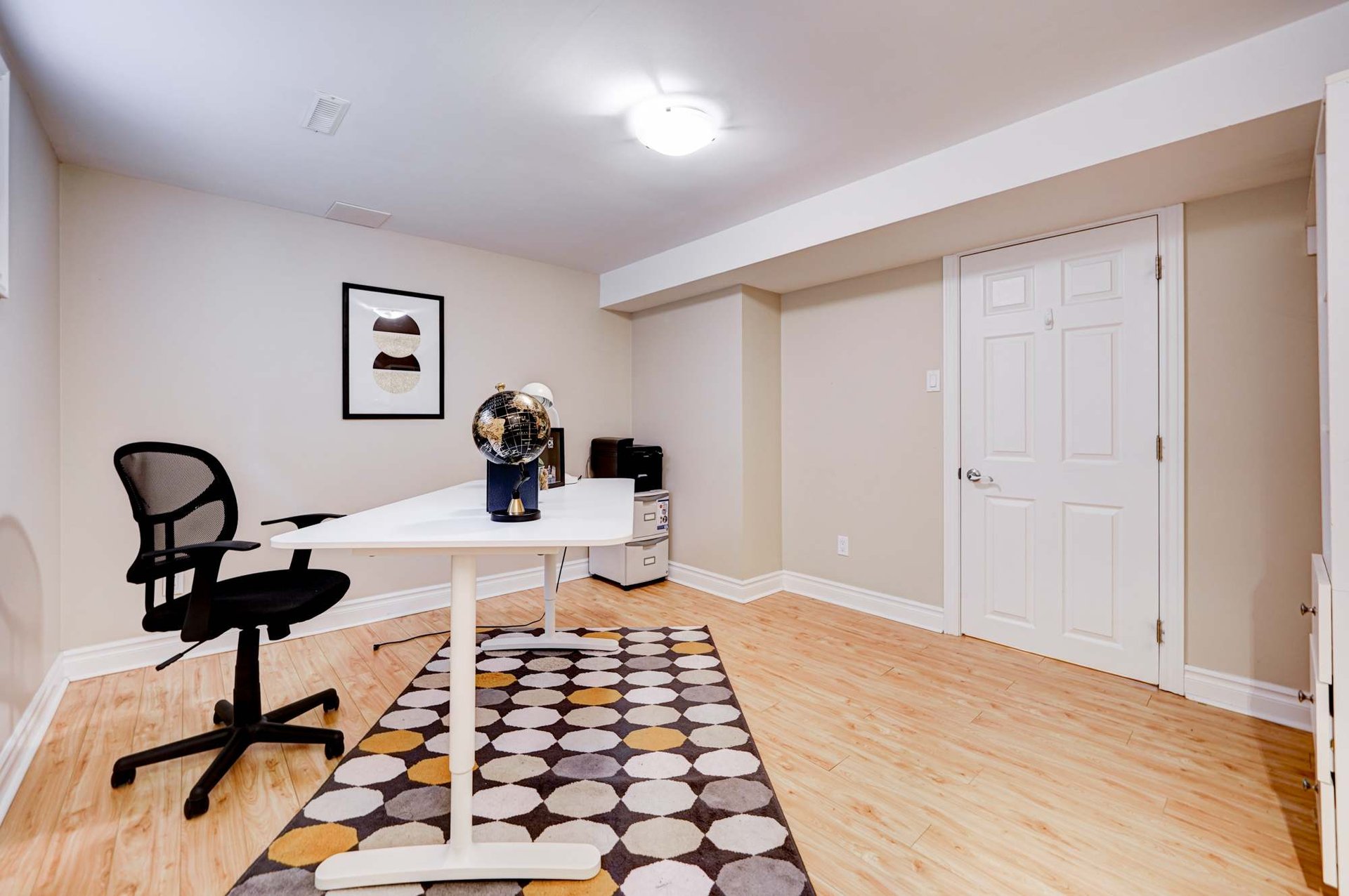 1534 Princeton Cres
