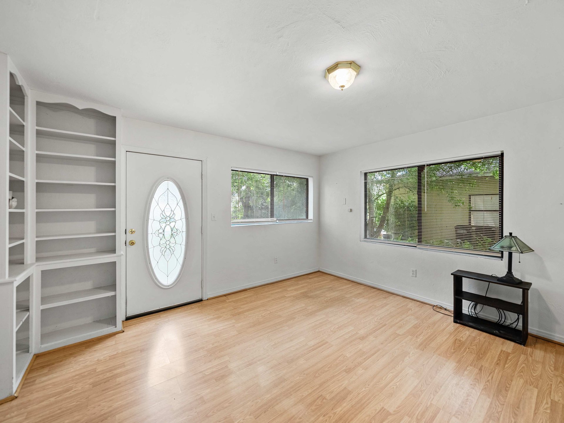 2310 S LINCOLN AVE