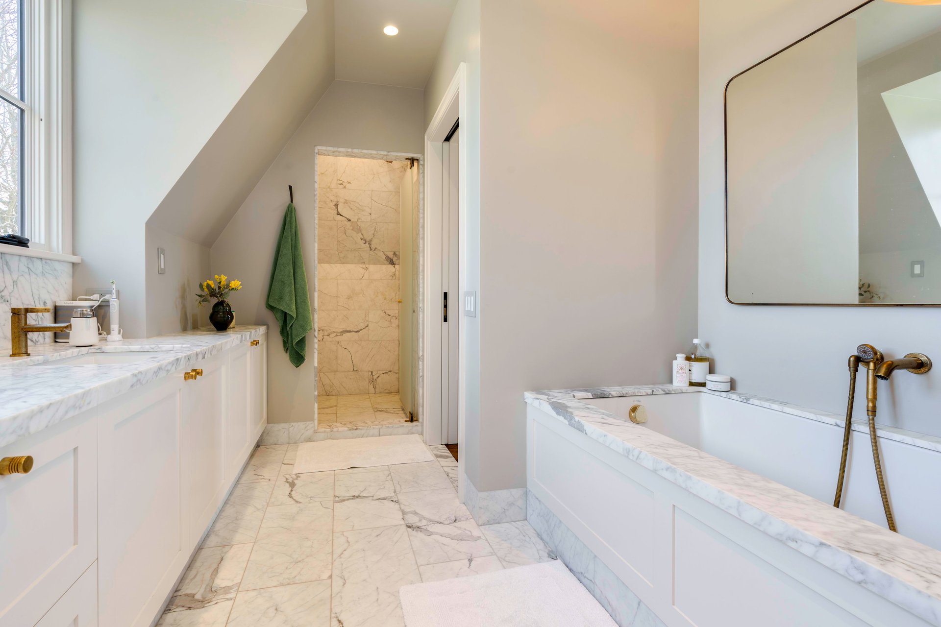 Elegance Meets Artful Living in East Hampton Village South
