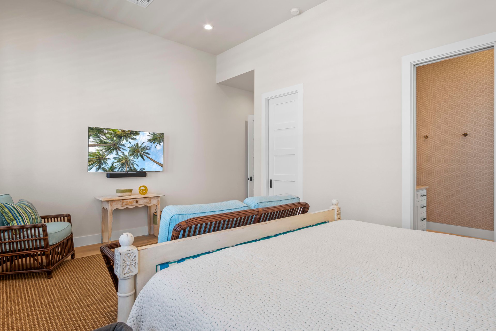 200 Lakeshore Street, Port Aransas, TX 78373