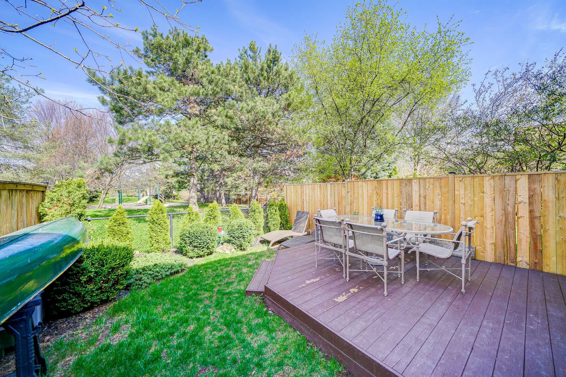 1087 Runnymead Cres