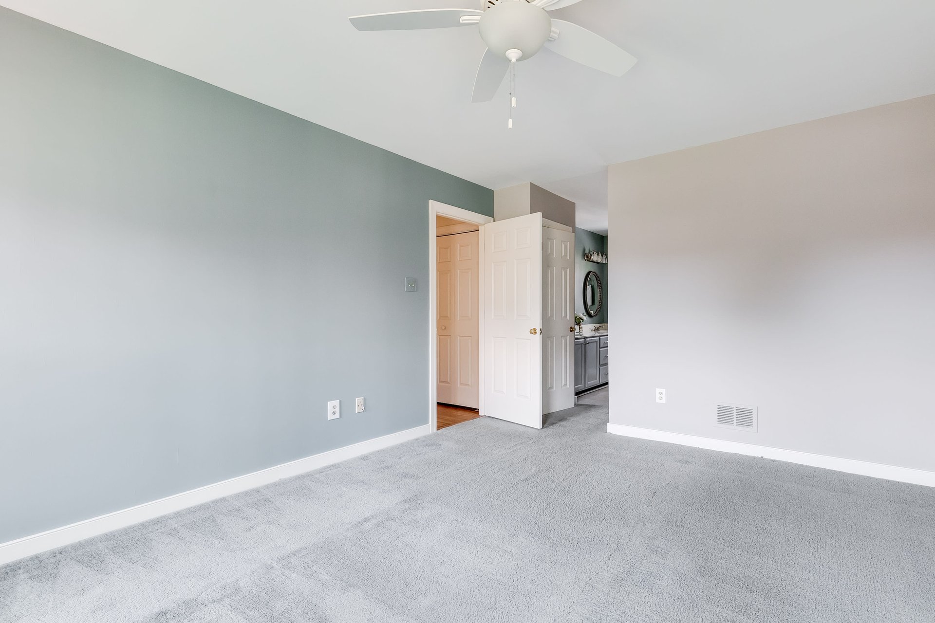 3213 Forest Lodge Ct