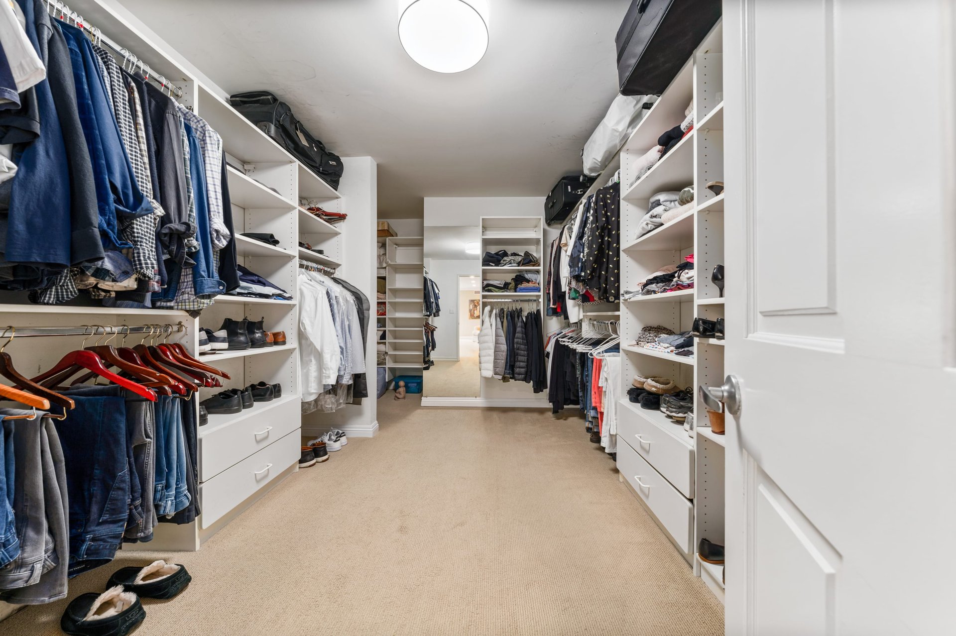 14811 Sutton St, Sherman Oaks