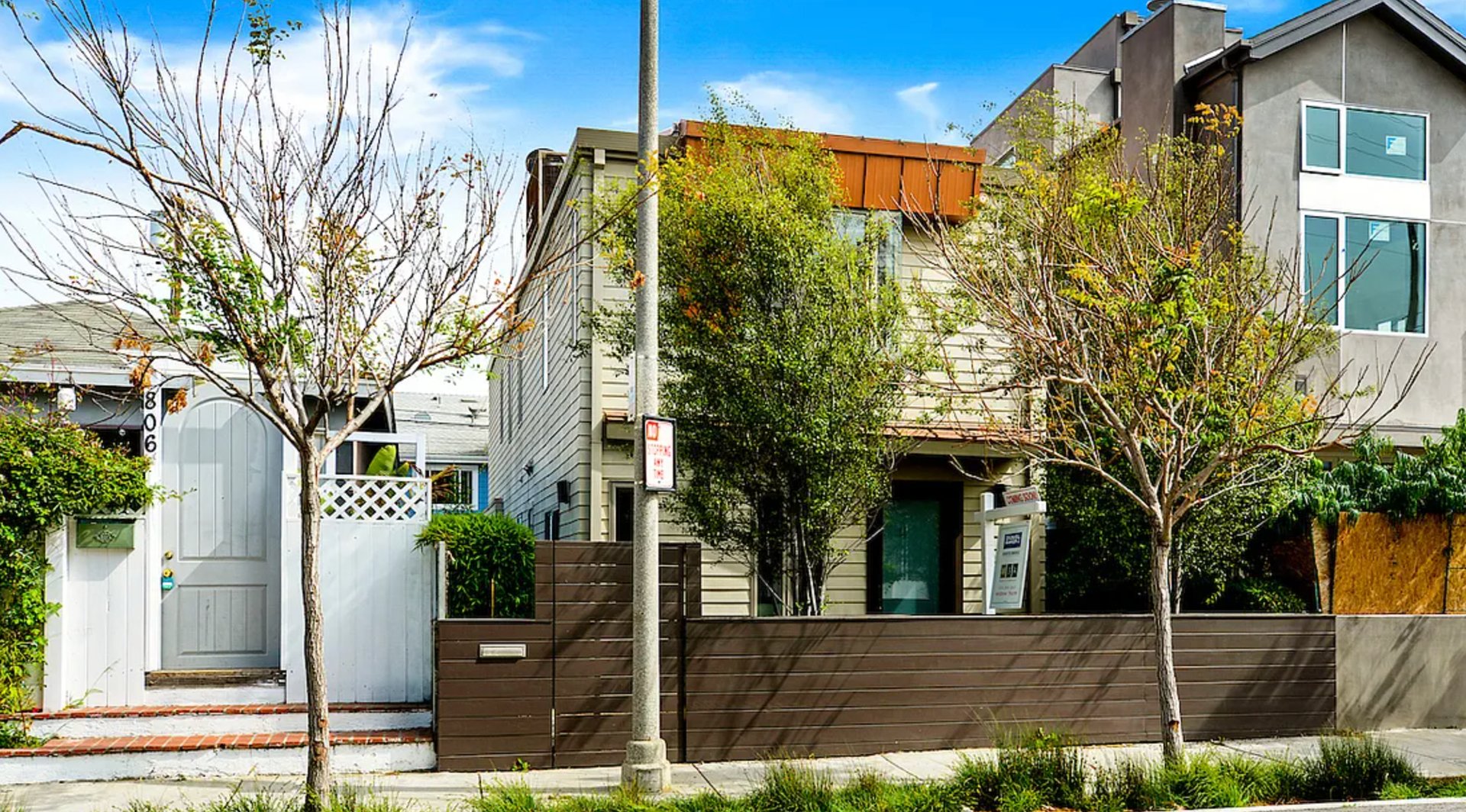 804 Navy St