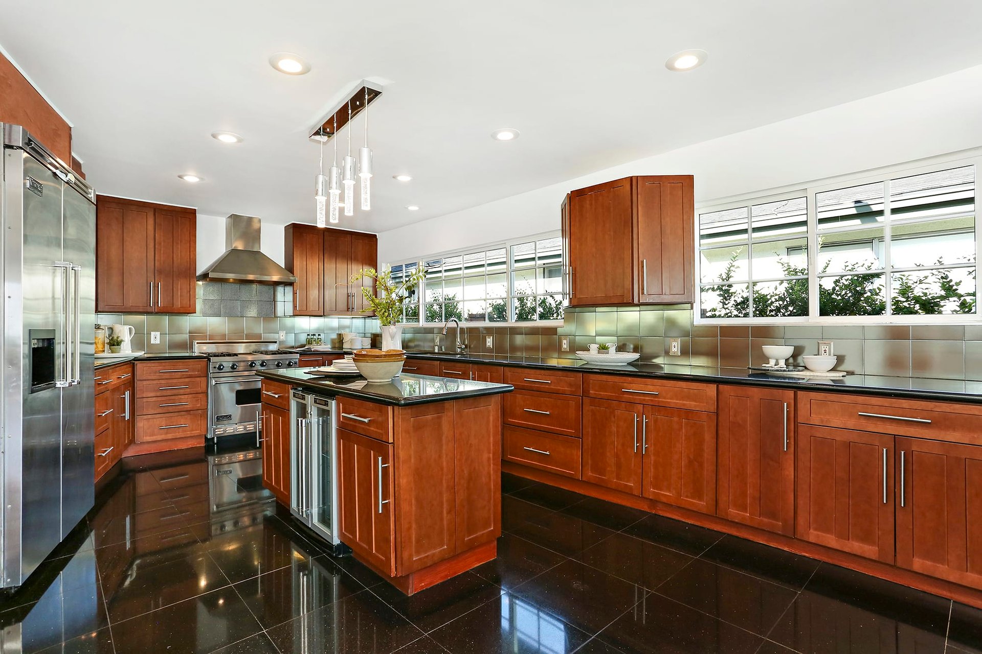  5204 Los Hermosos Wy