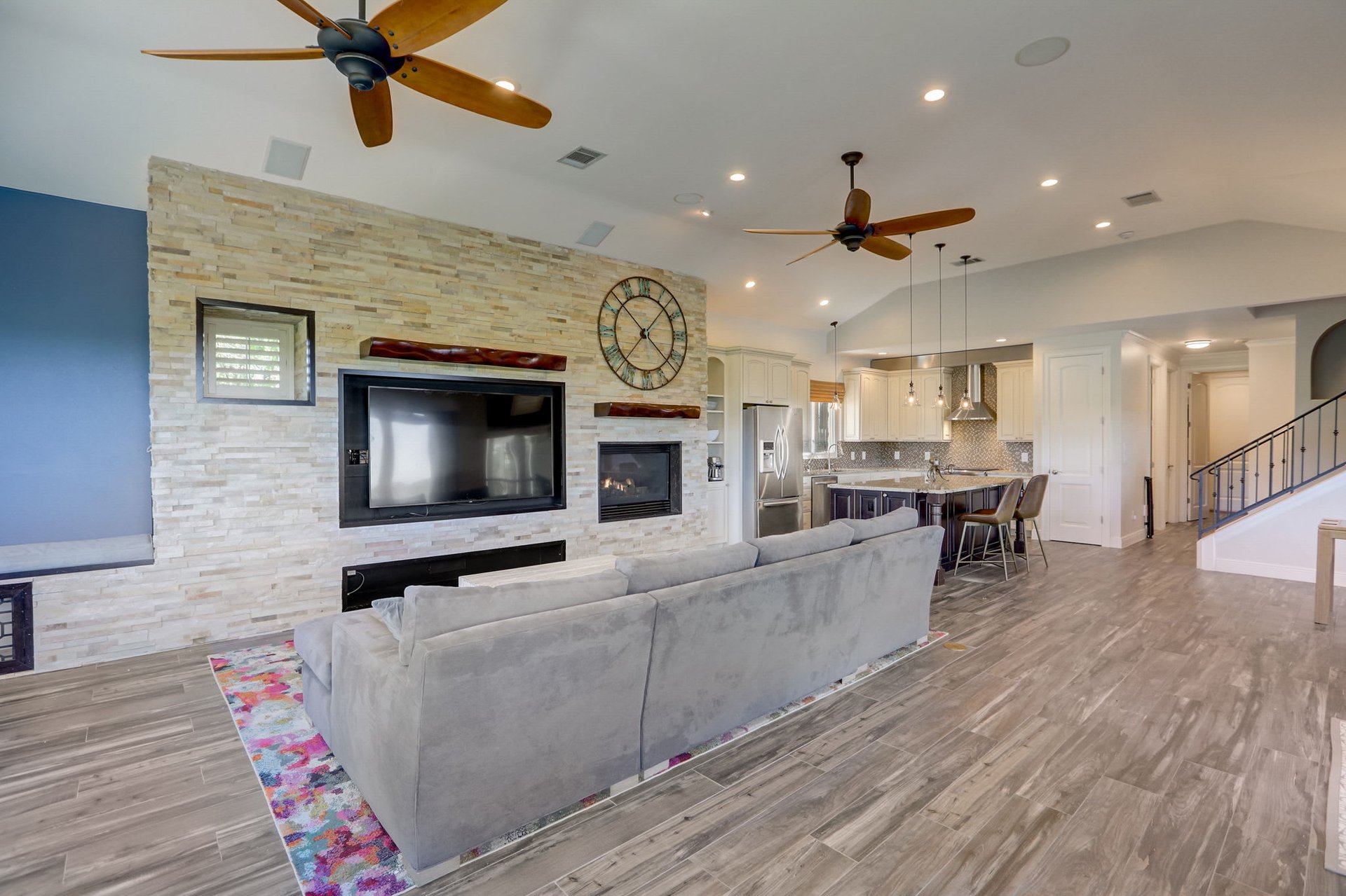 Hill Country Paradise: Luxurious 4/3 Home with Heated Pool/Spa and Spectacular Sunset Views in River Place!