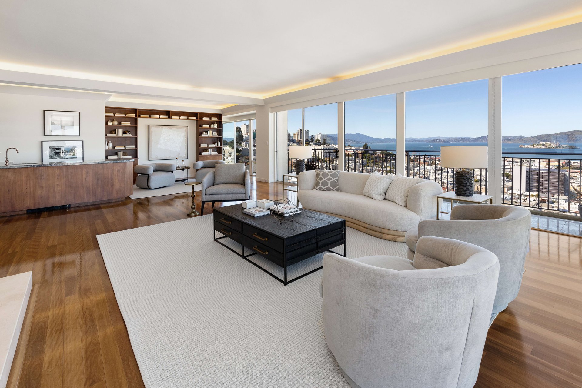 Showcase North Bay View Apartment