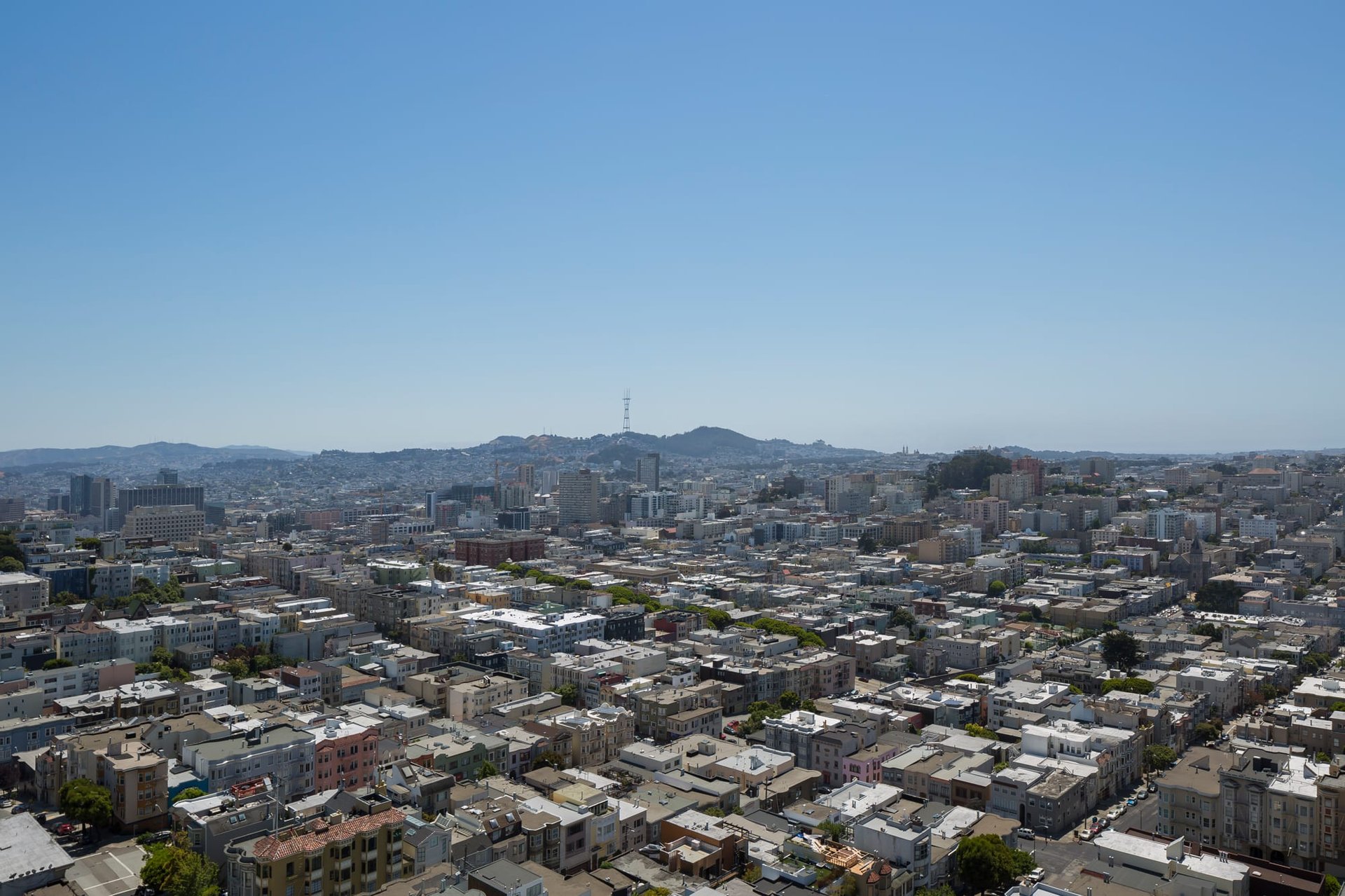 Two Bedroom Condo With Landmark Views