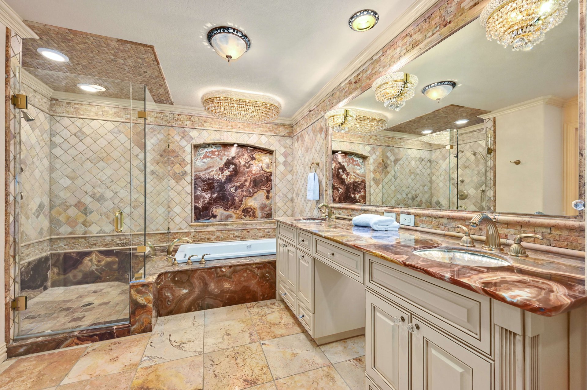 5711 Sam Houston Cir