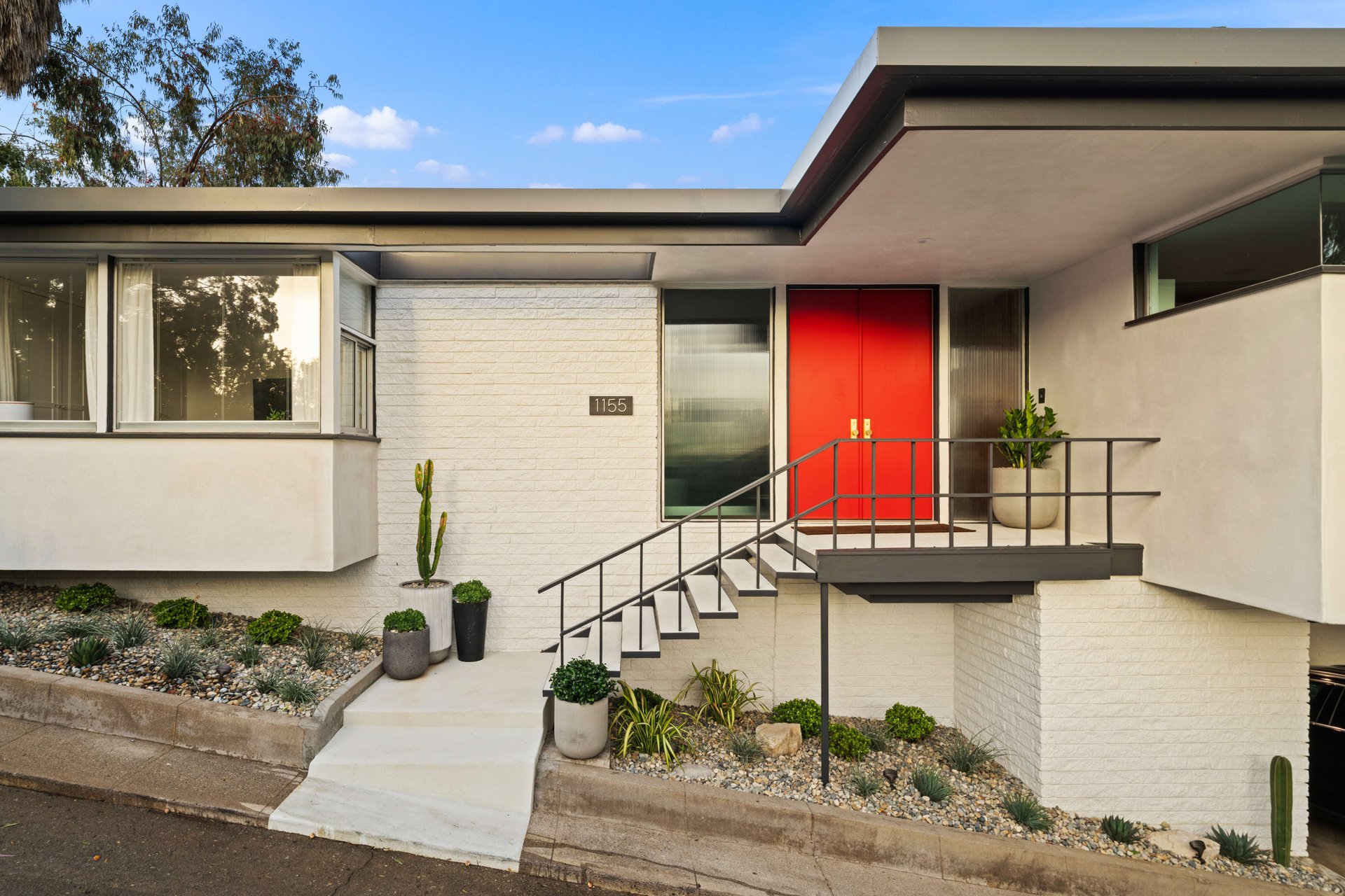 1155 Sunset Hills Rd, Los Angeles
