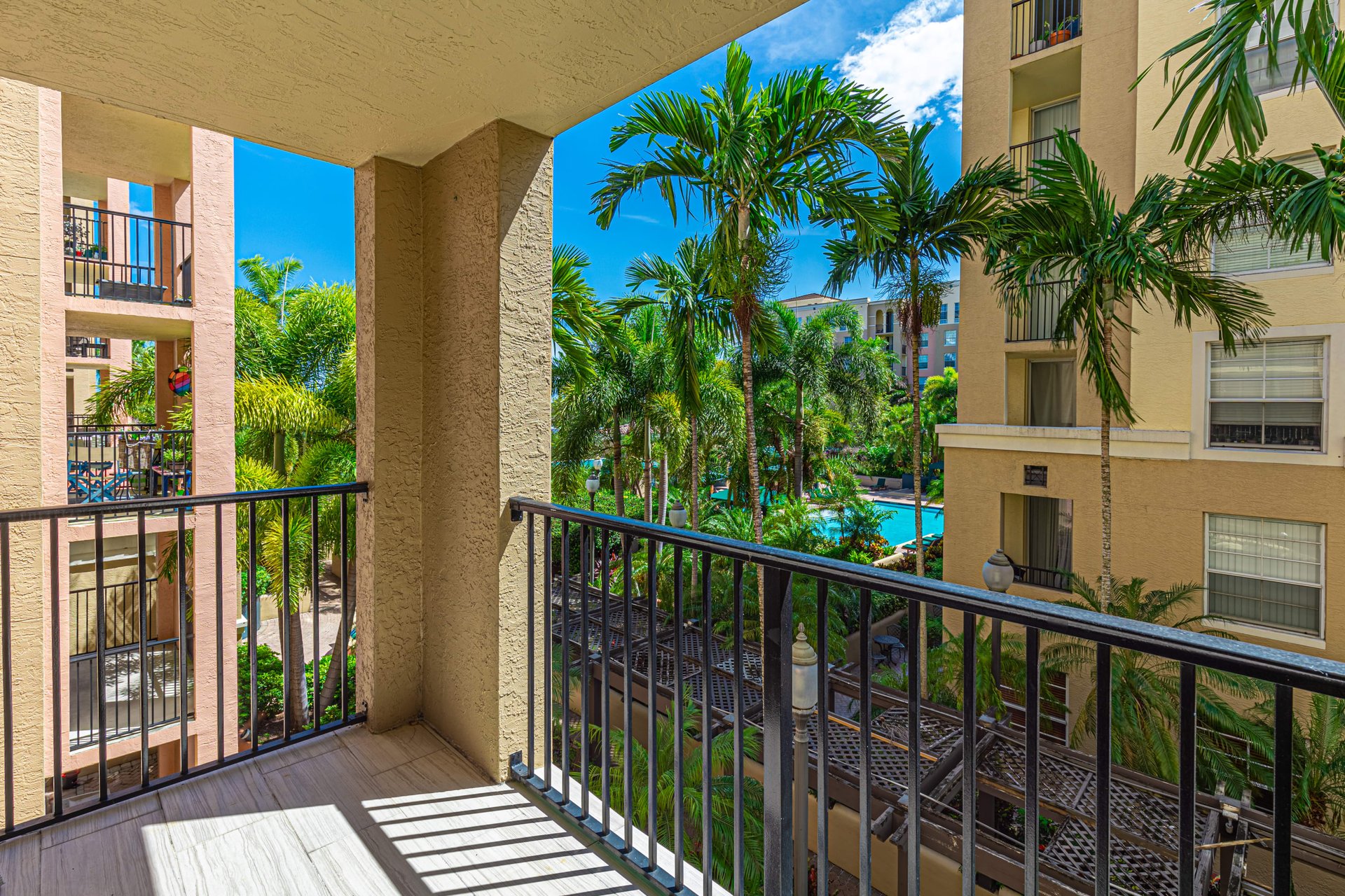 520 SE 5th Ave Unit: 2302