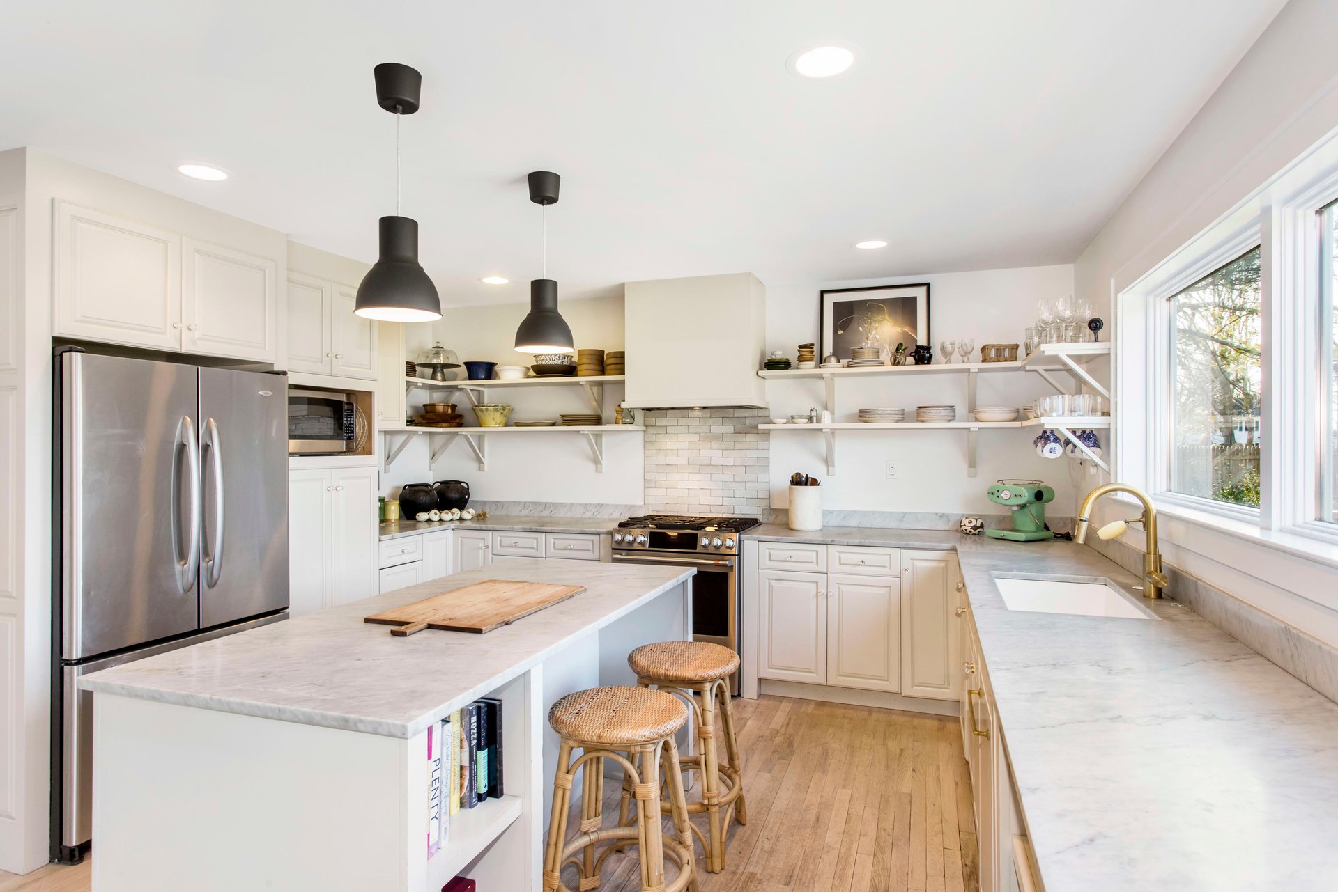 4 N Howells Point Rd