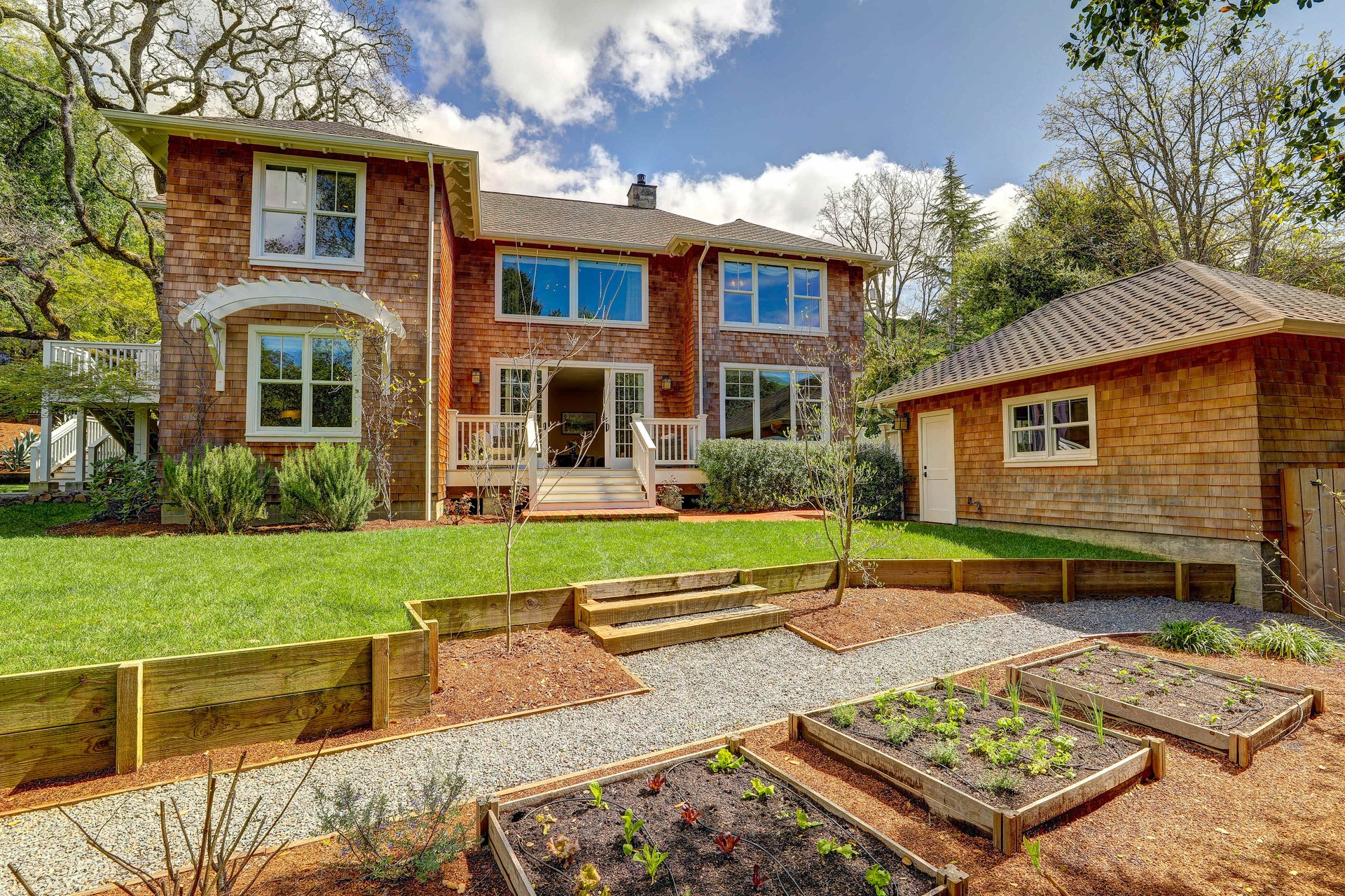 186 Prospect Ave