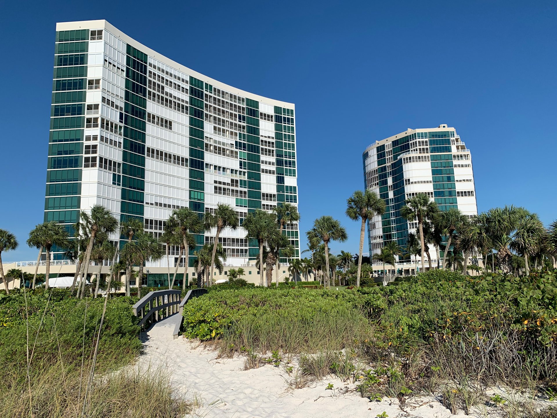 PARK SHORE
