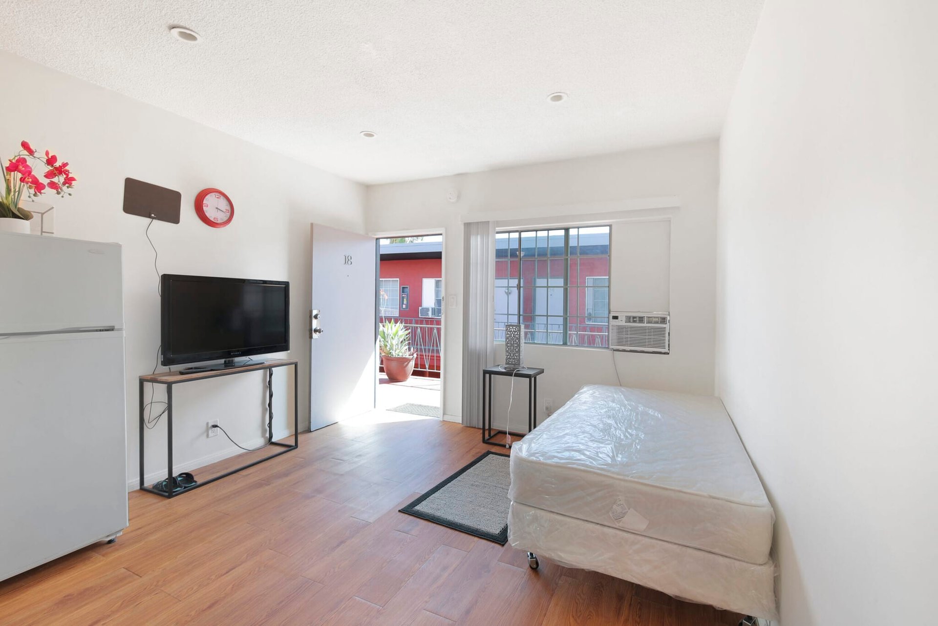 24 Units Along Hollywood Blvd