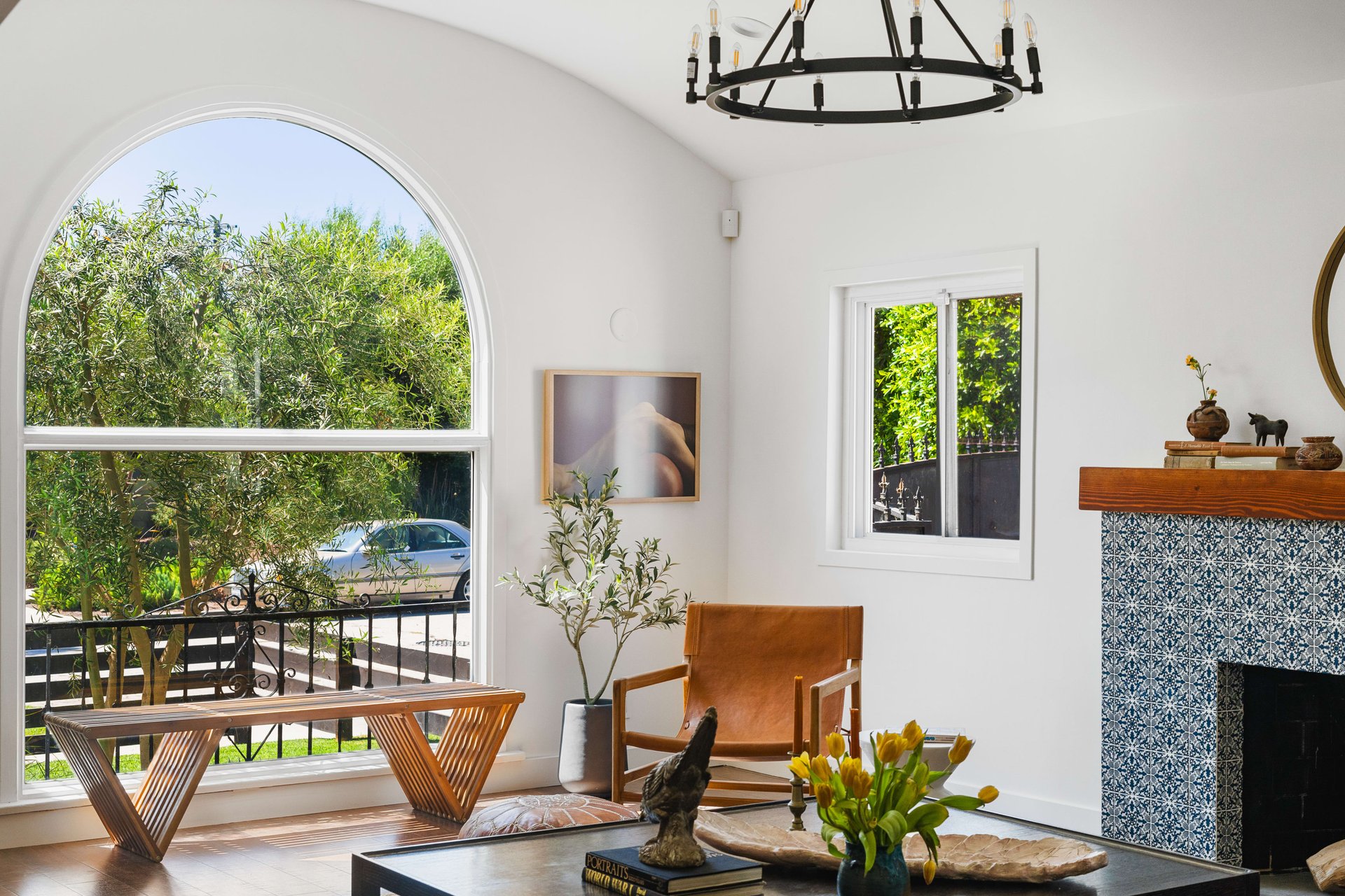 2112 S Mansfield Ave, Mid Los Angeles