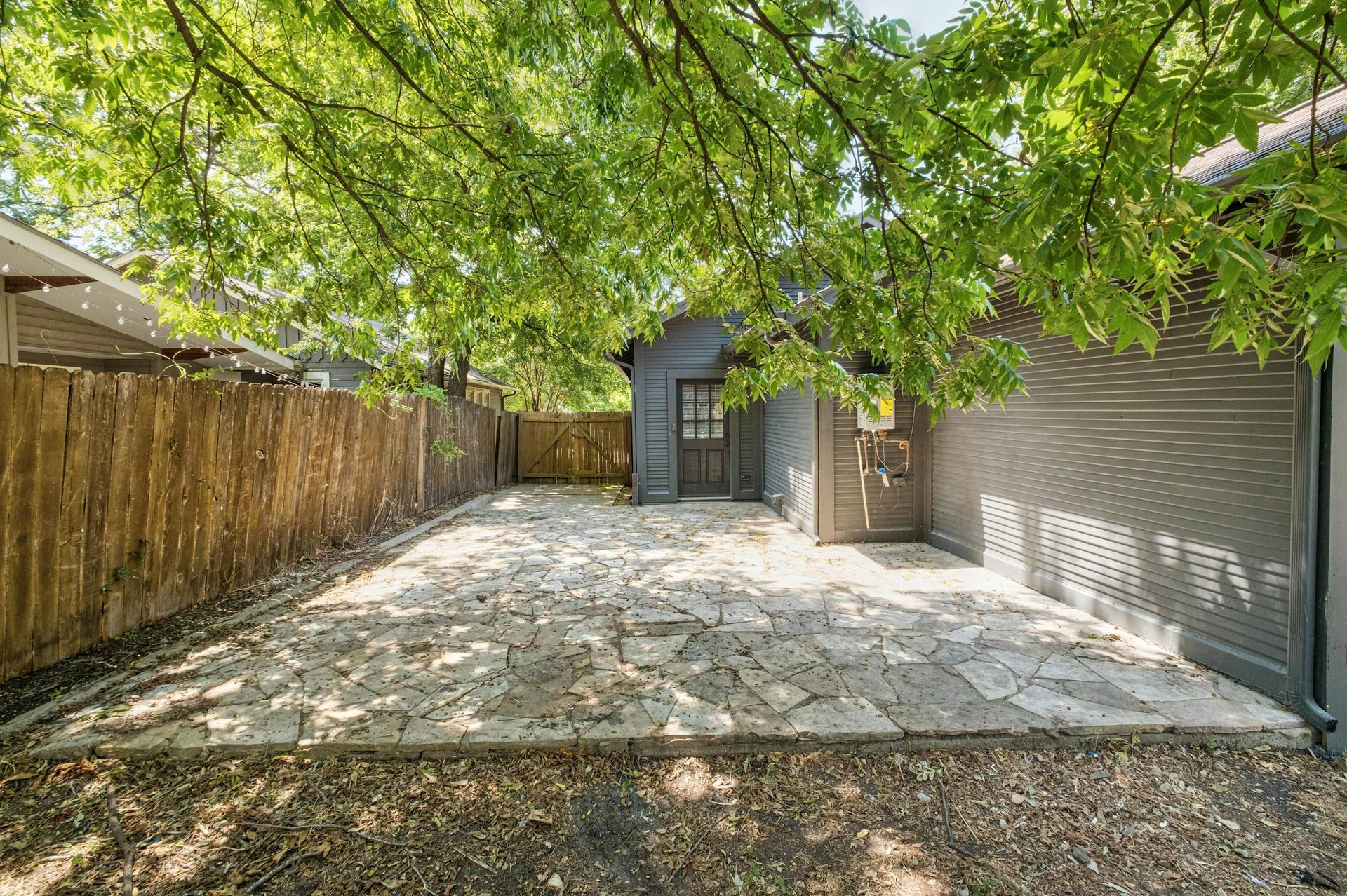 2712 E. 22nd Street 