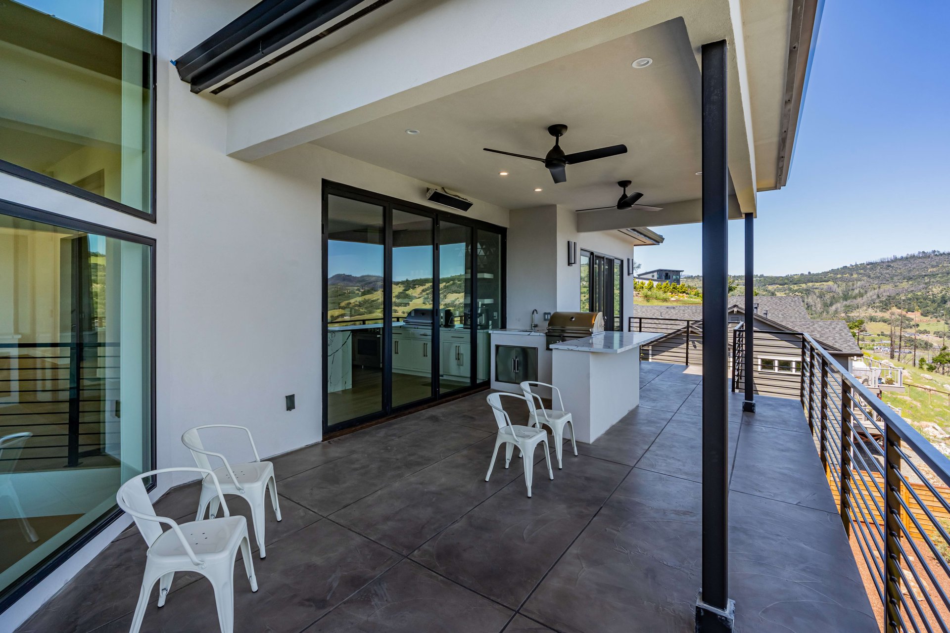 3915 Rincon Ridge Dr
