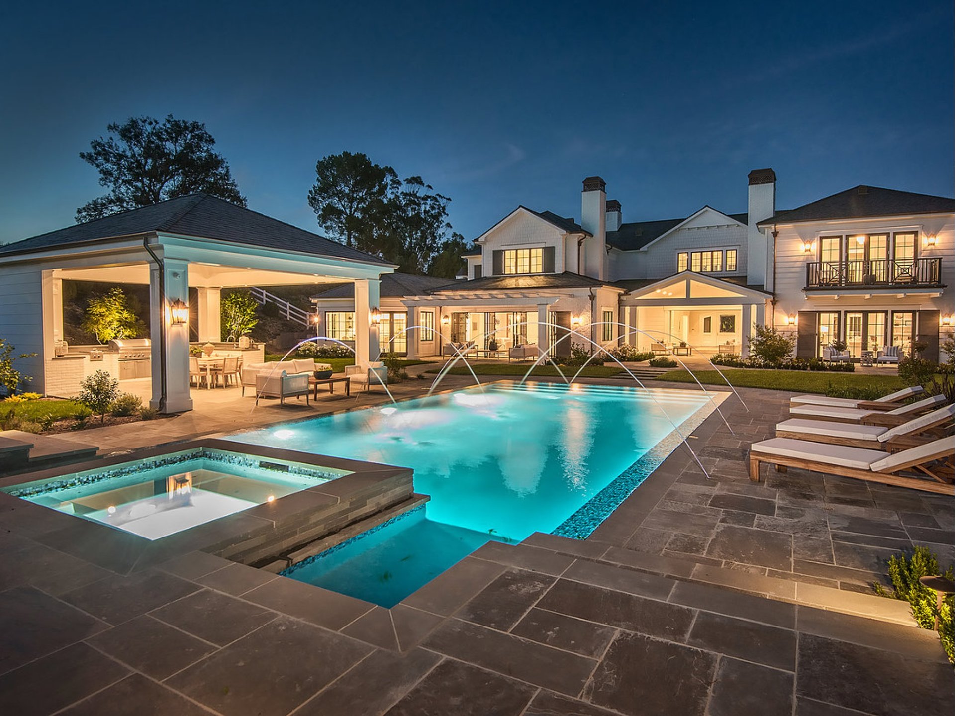 24200 Hidden Ridge Rd