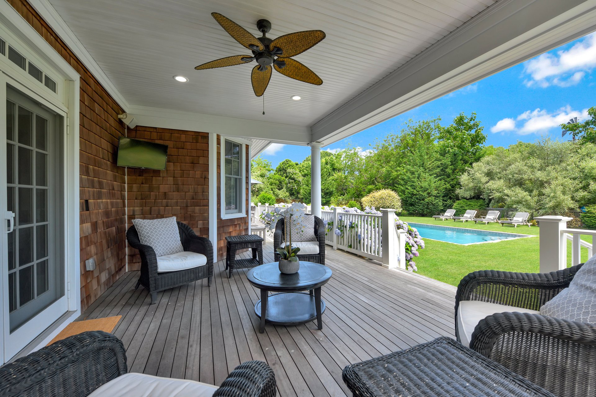 270 Ferry Rd
