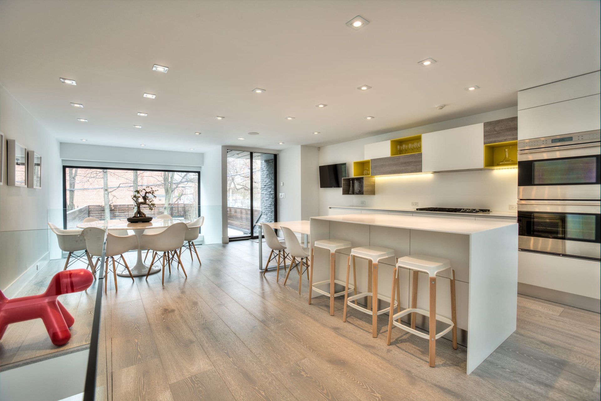 Yorkville Minimalist 