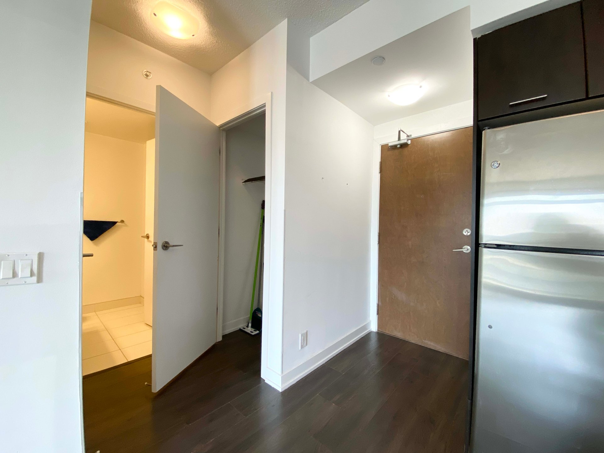 2200 Lake Shore Blvd W Unit: 903