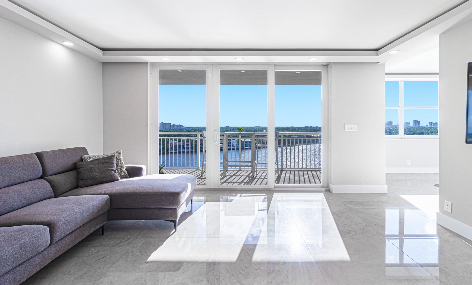 511 Bayshore Dr Unit: PH-6