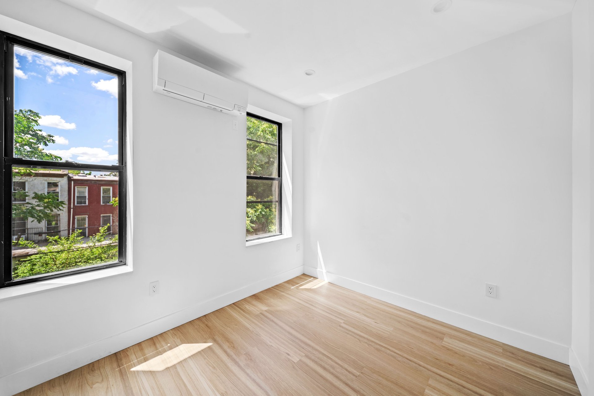 378 Kosciuszko St, Unit 5