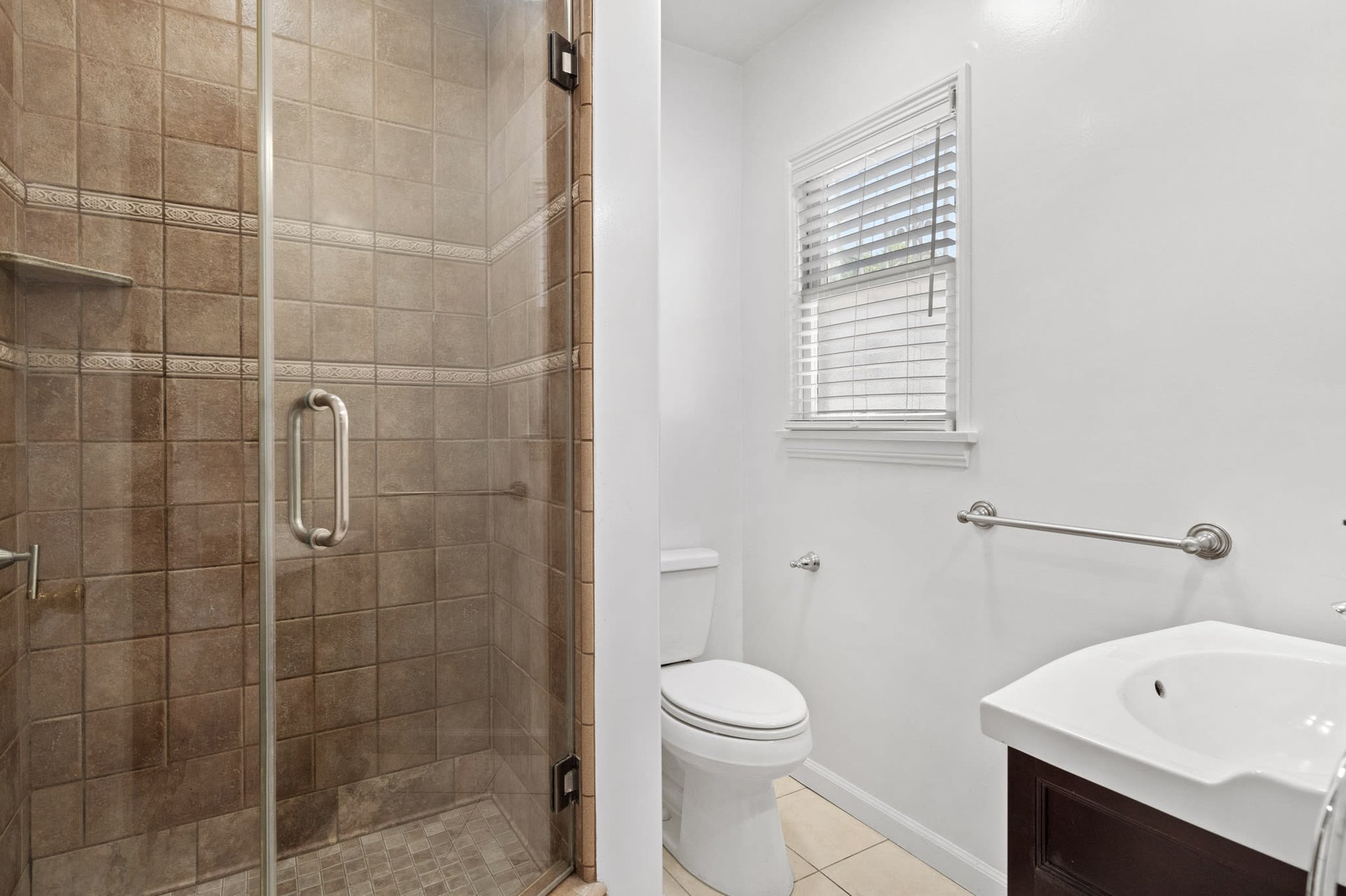 Pristine & Historic Trophy Duplex in Prime Miracle Mile