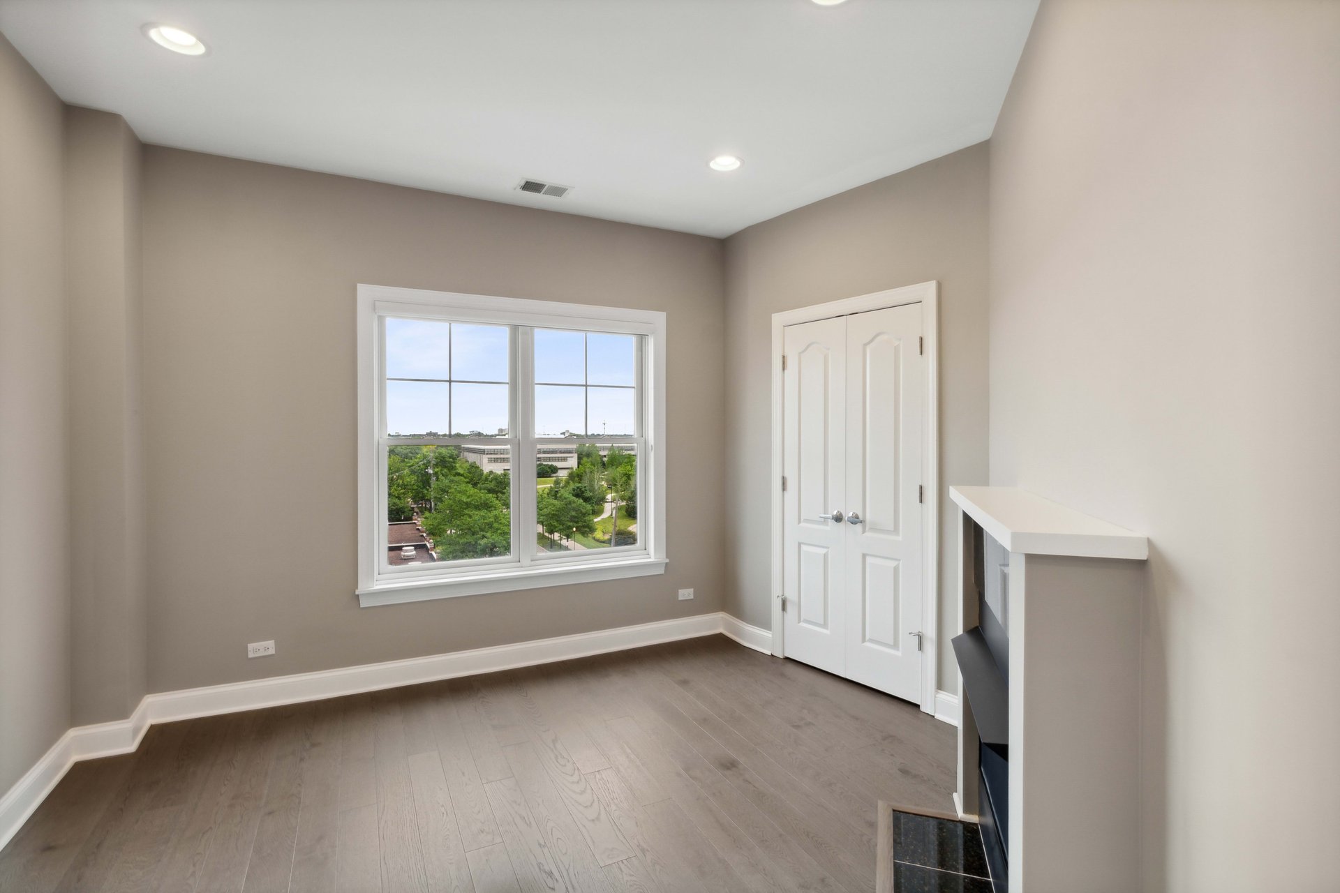 4953 Oakton St Unit 505