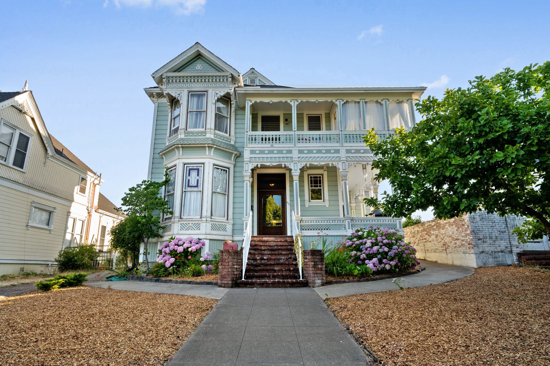 325 Post St