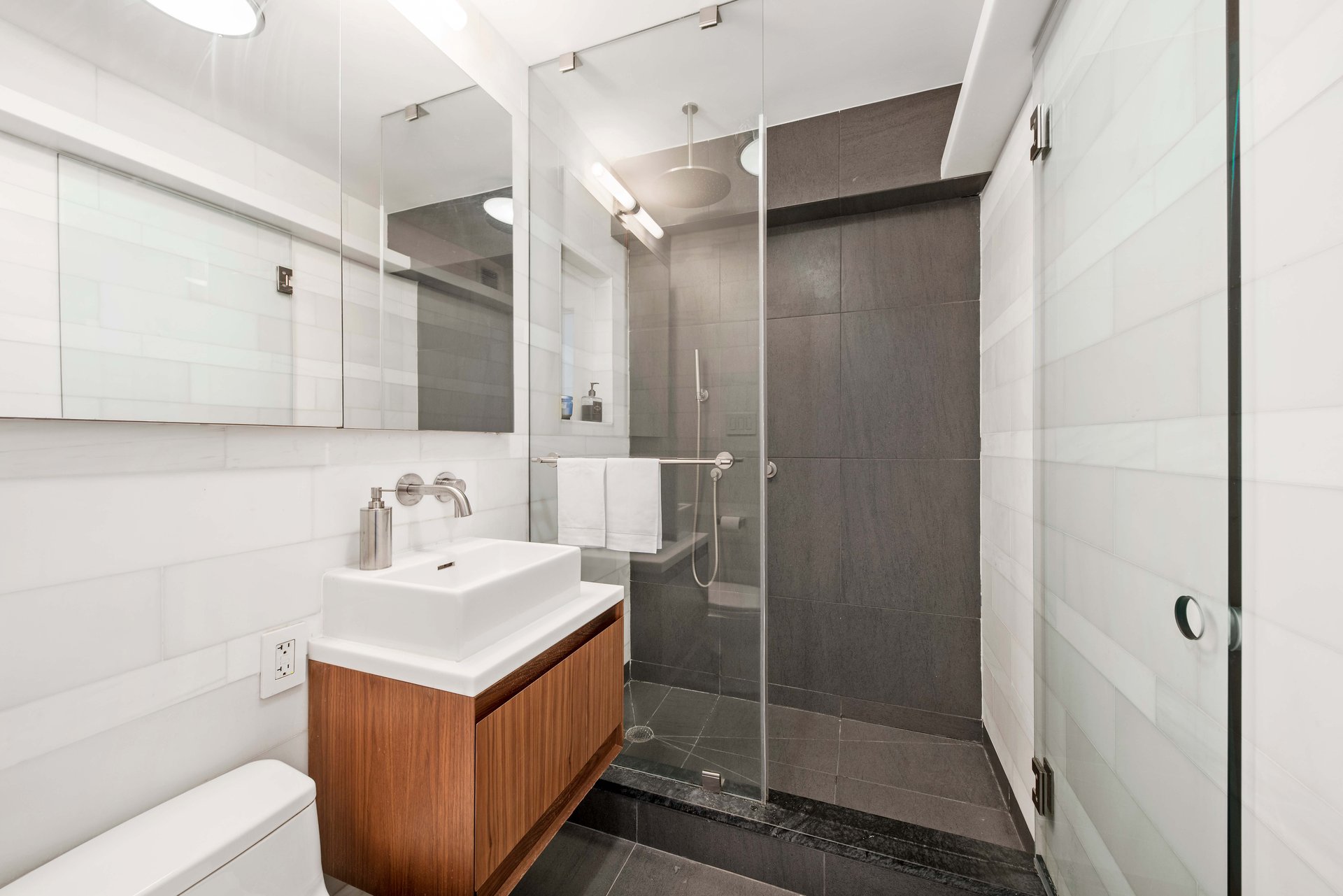 170 West 23rd Street, 2G