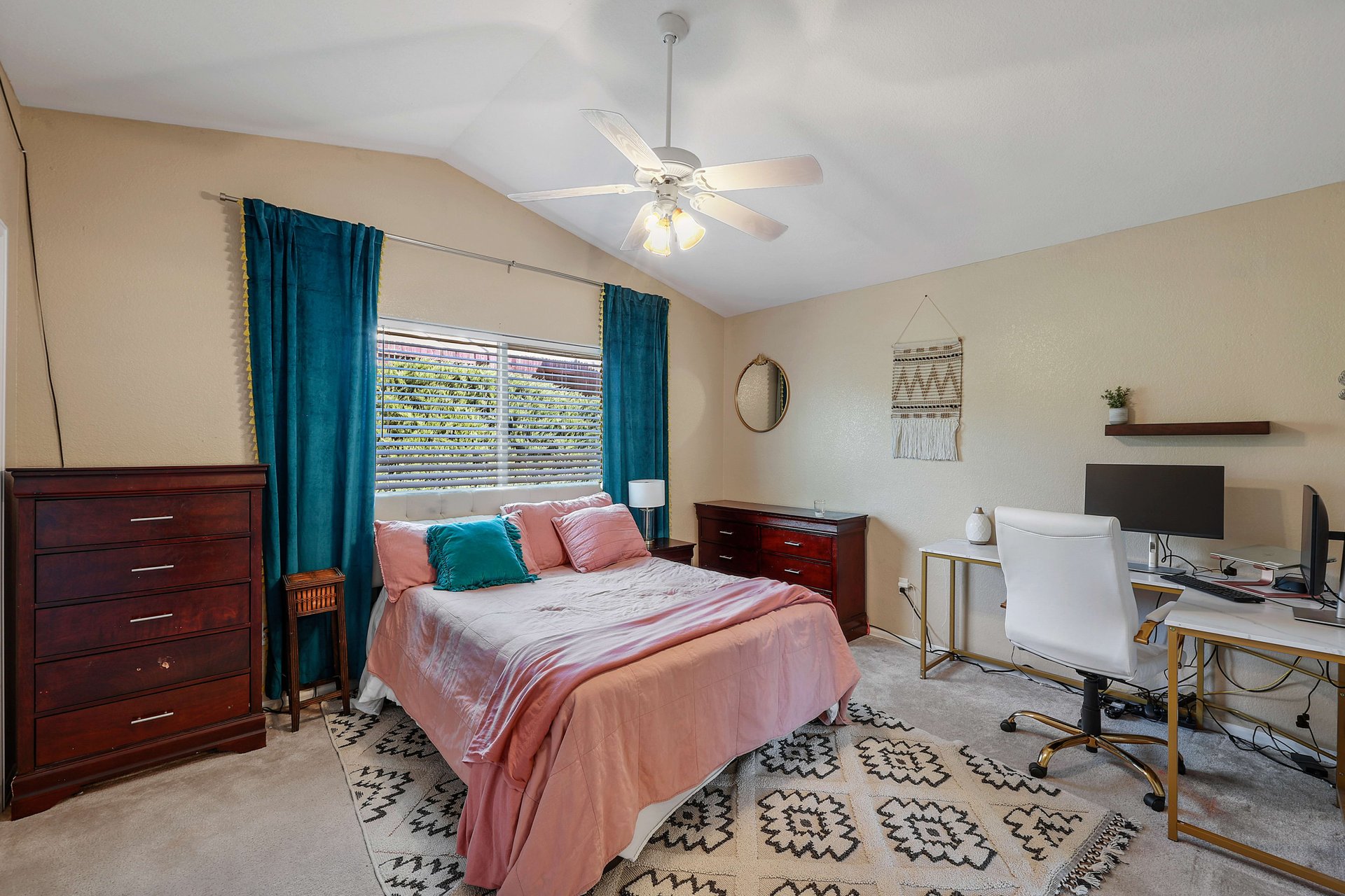 5040 Sage ST, Pueblo, CO 81005