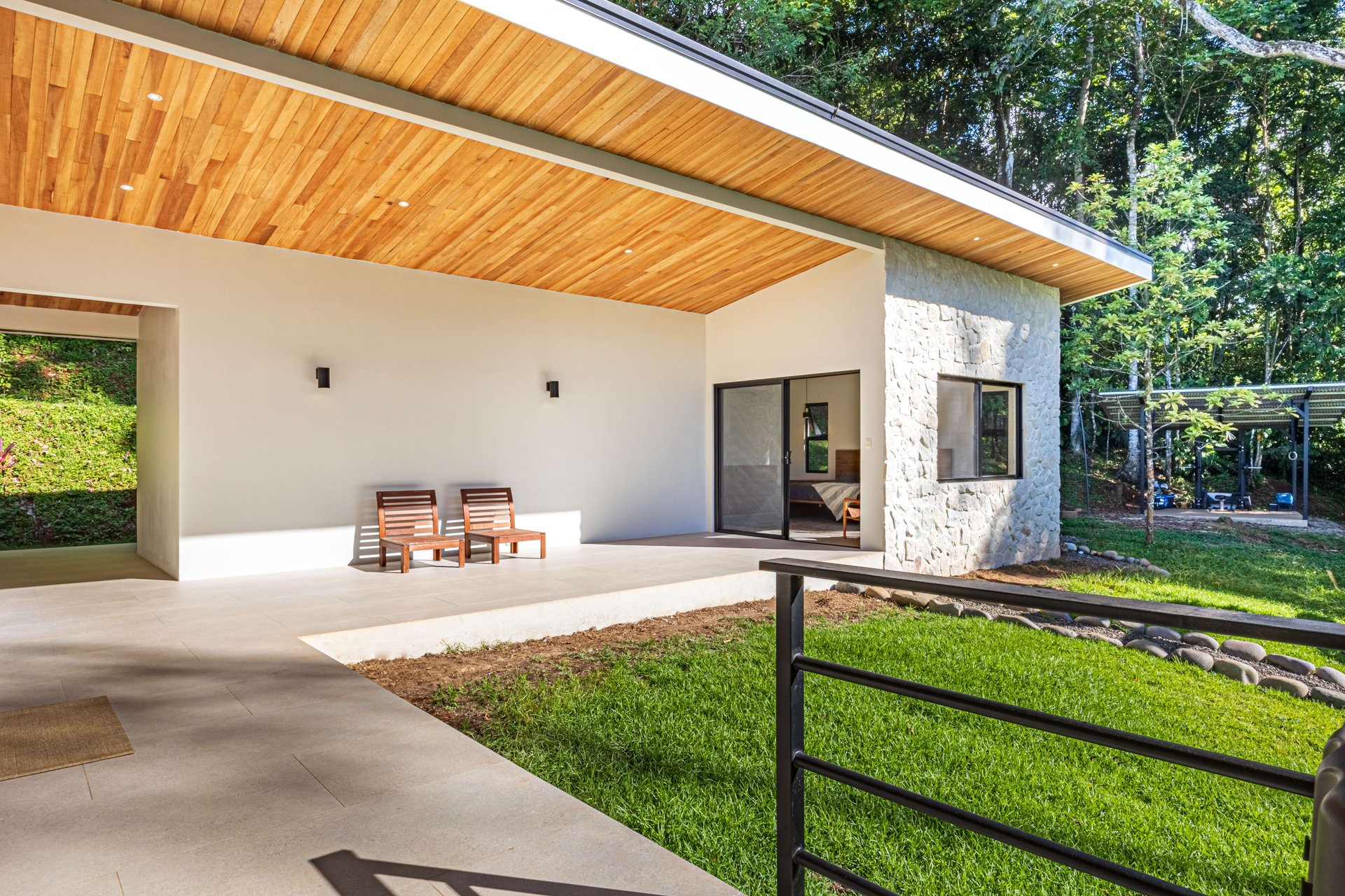 MOVE-IN READY OCEAN VIEW HOME IN CINCO VENTANAS WITH MAJESTIC RIVER ACCESS
