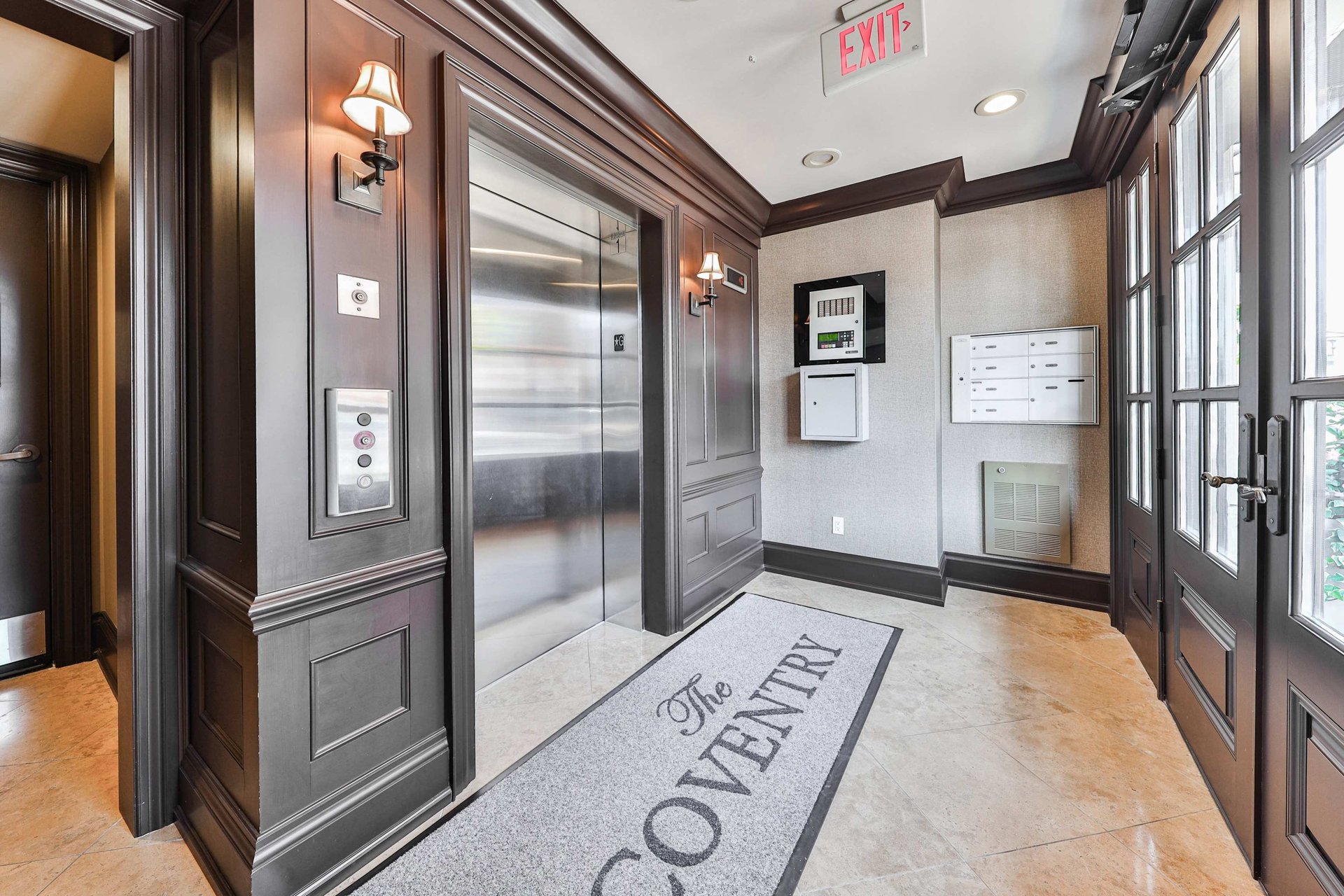 261 Church Street, #404 Oakville