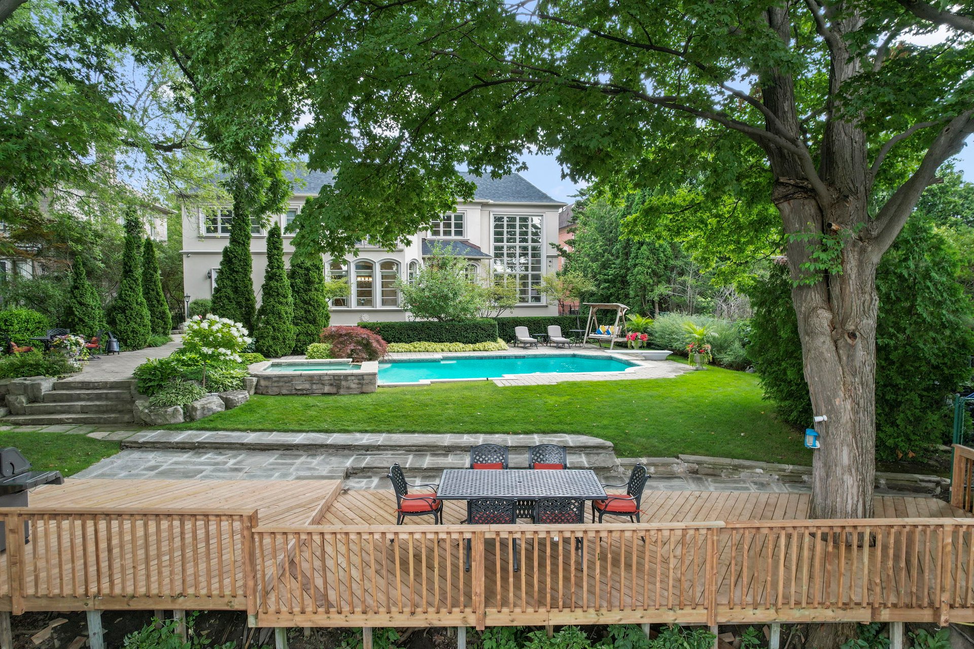 SOLD: Breathtaking Ravine Property!
