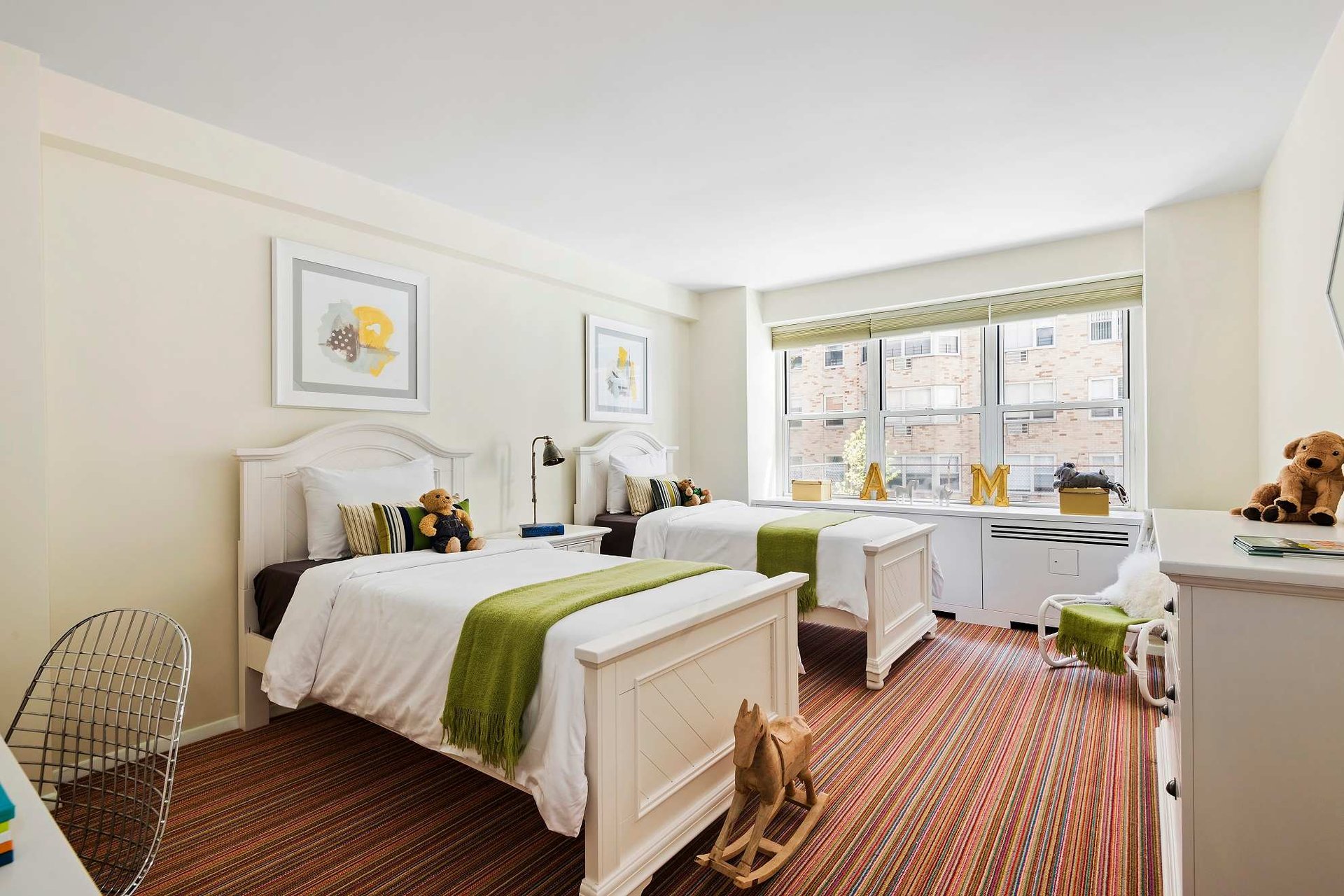 Gracious & Elegant UES 3-Bedroom Jewel
