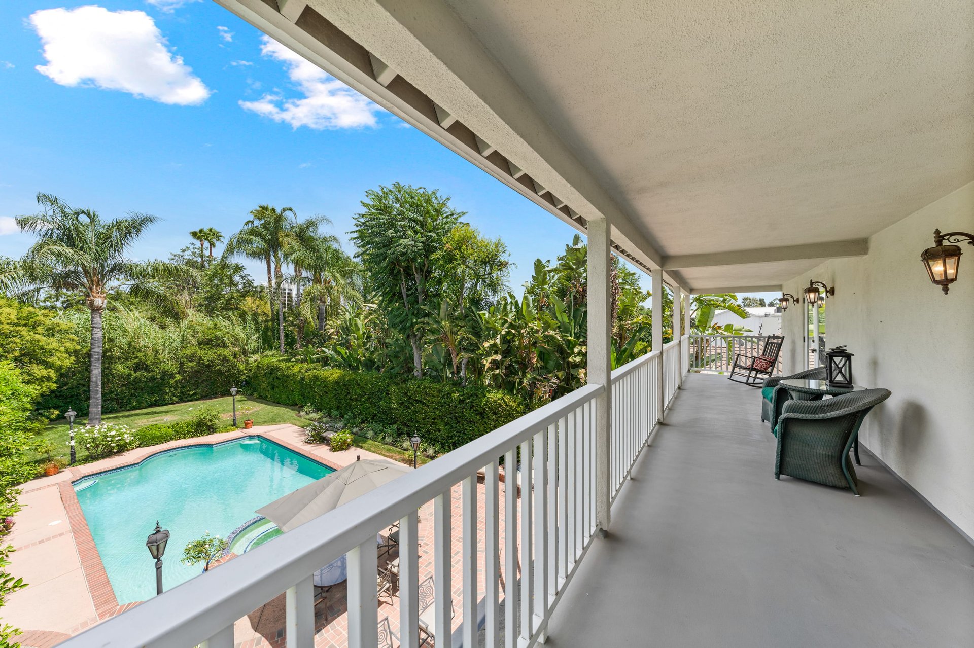 14811 Sutton St, Sherman Oaks