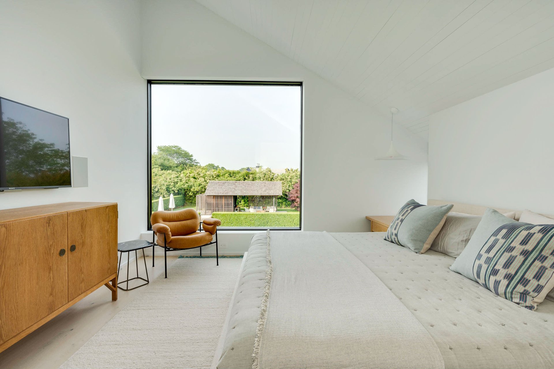 An Icon of Timeless Design in Bridgehampton Farm Country