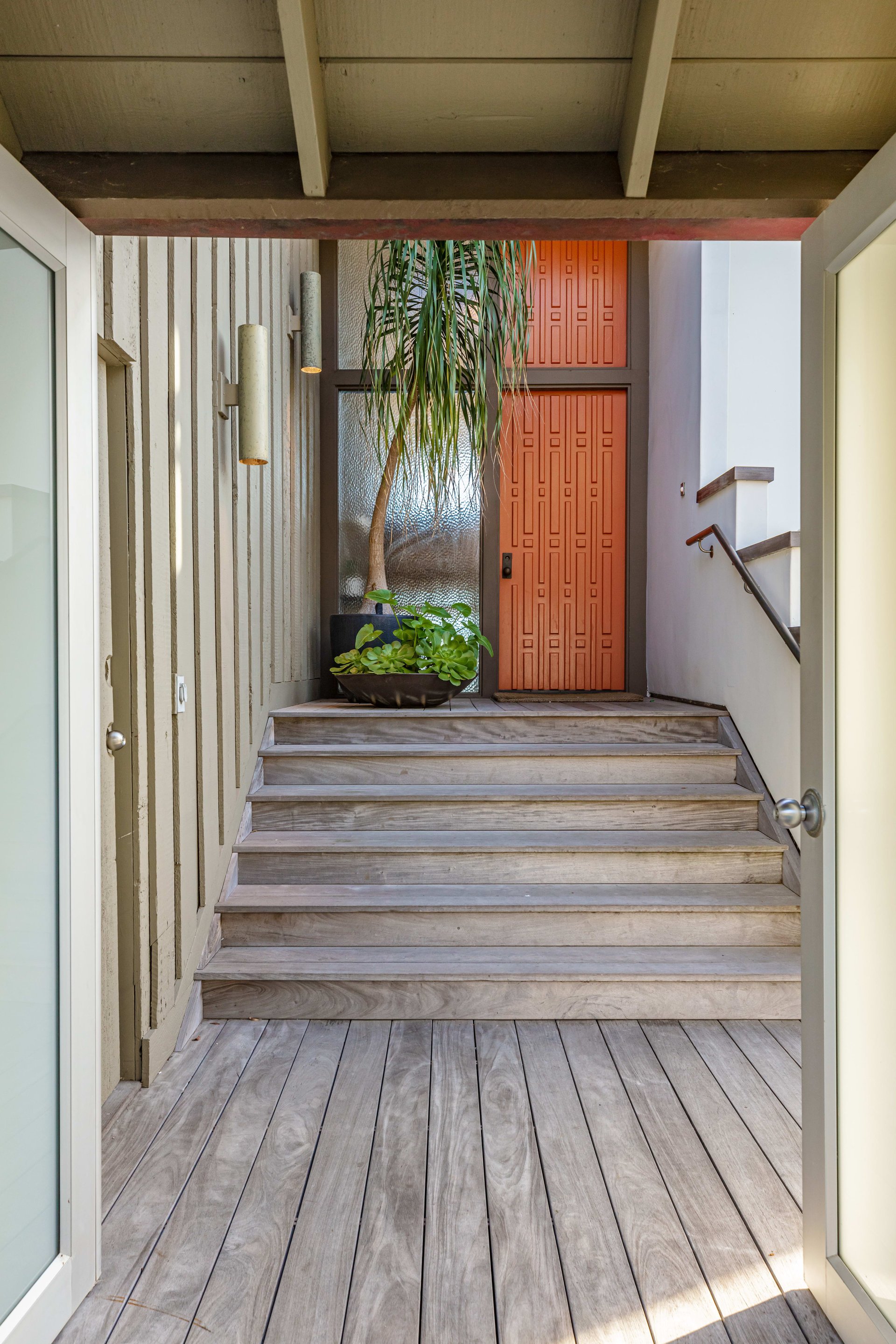 27050 Malibu Cove Colony Dr