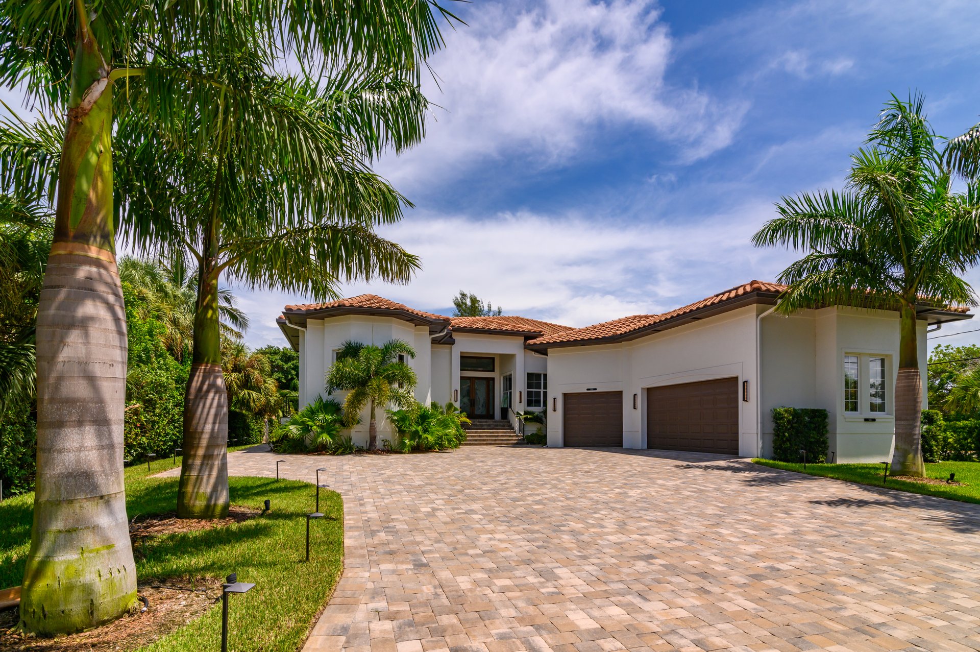 500 Ketch Lane, Country Club Shores, Longboat Key