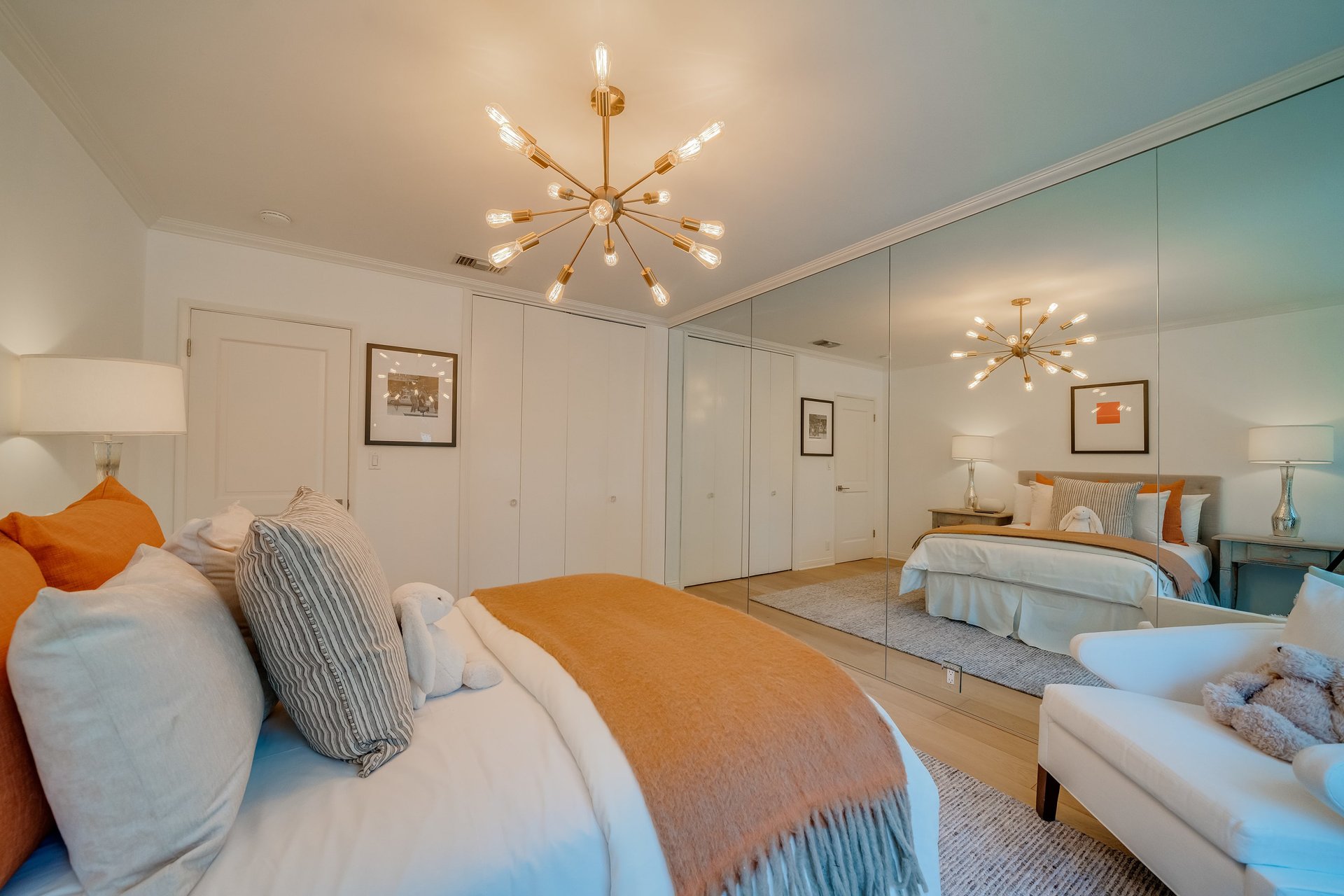 A Hampton's Vibe Traditional Home in Studio City 