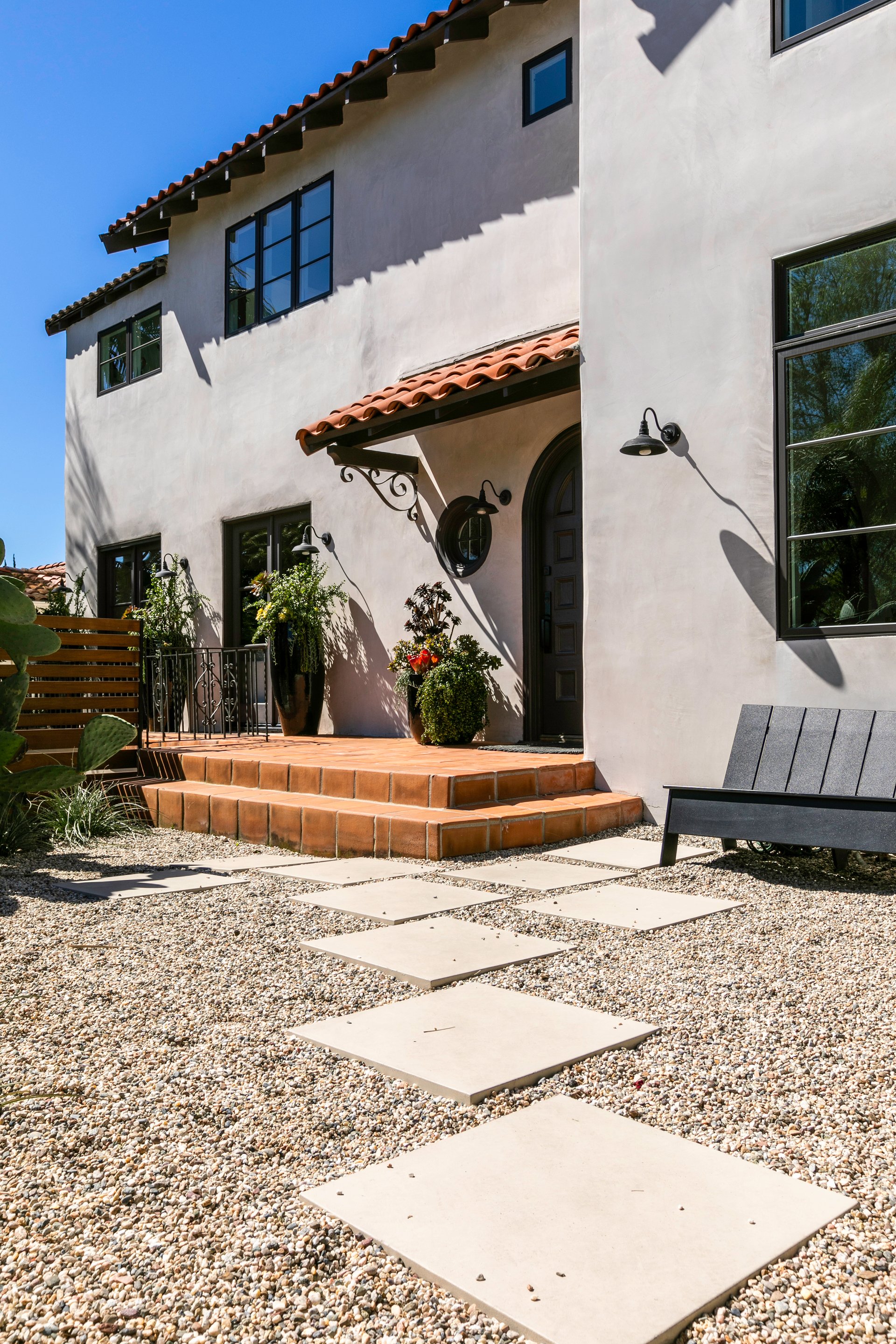Dazzling Designer Done Furnished Lease in Los Feliz